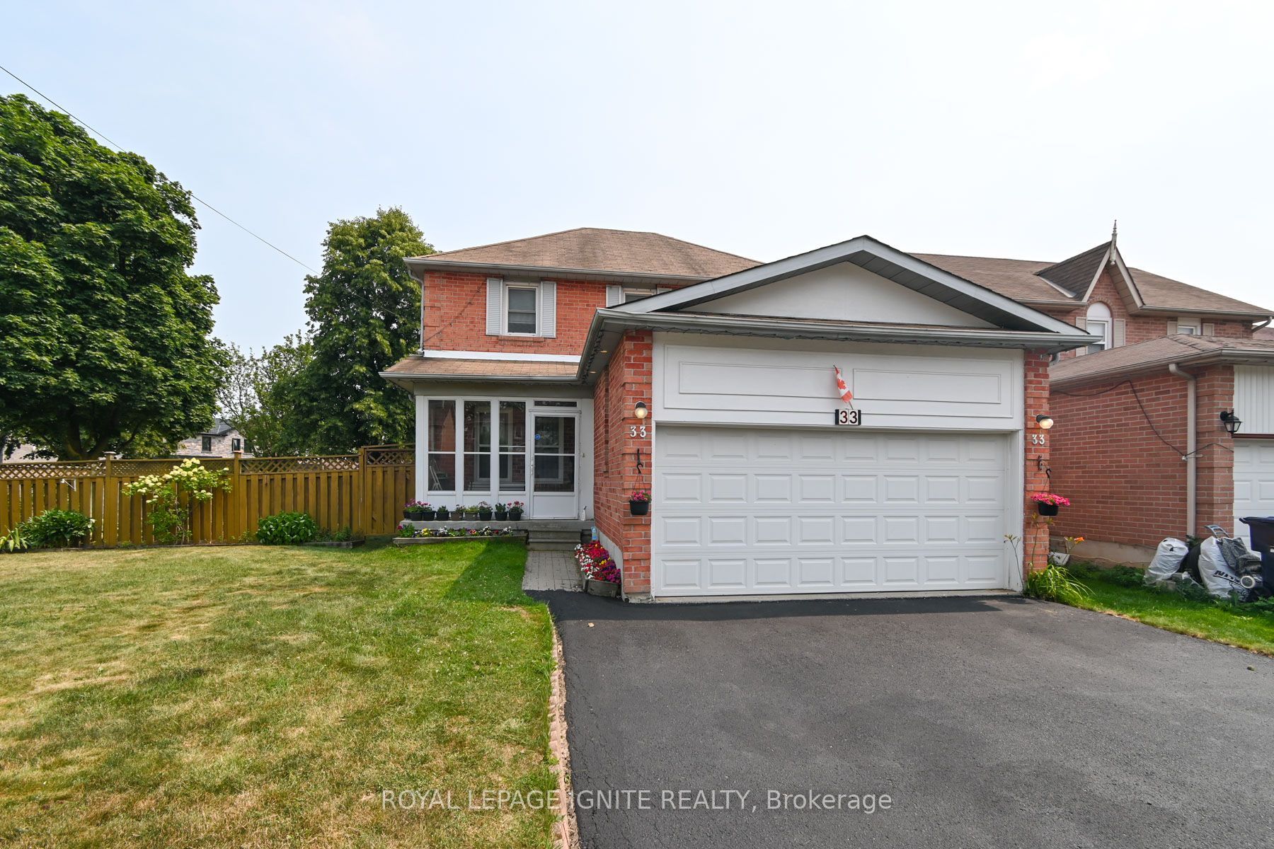 33 Valley Centre Drive, Toronto, ON M1X 1L3