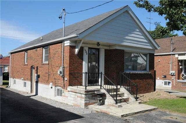 482 Warden Avenue, Toronto, ON M1L 3Z1