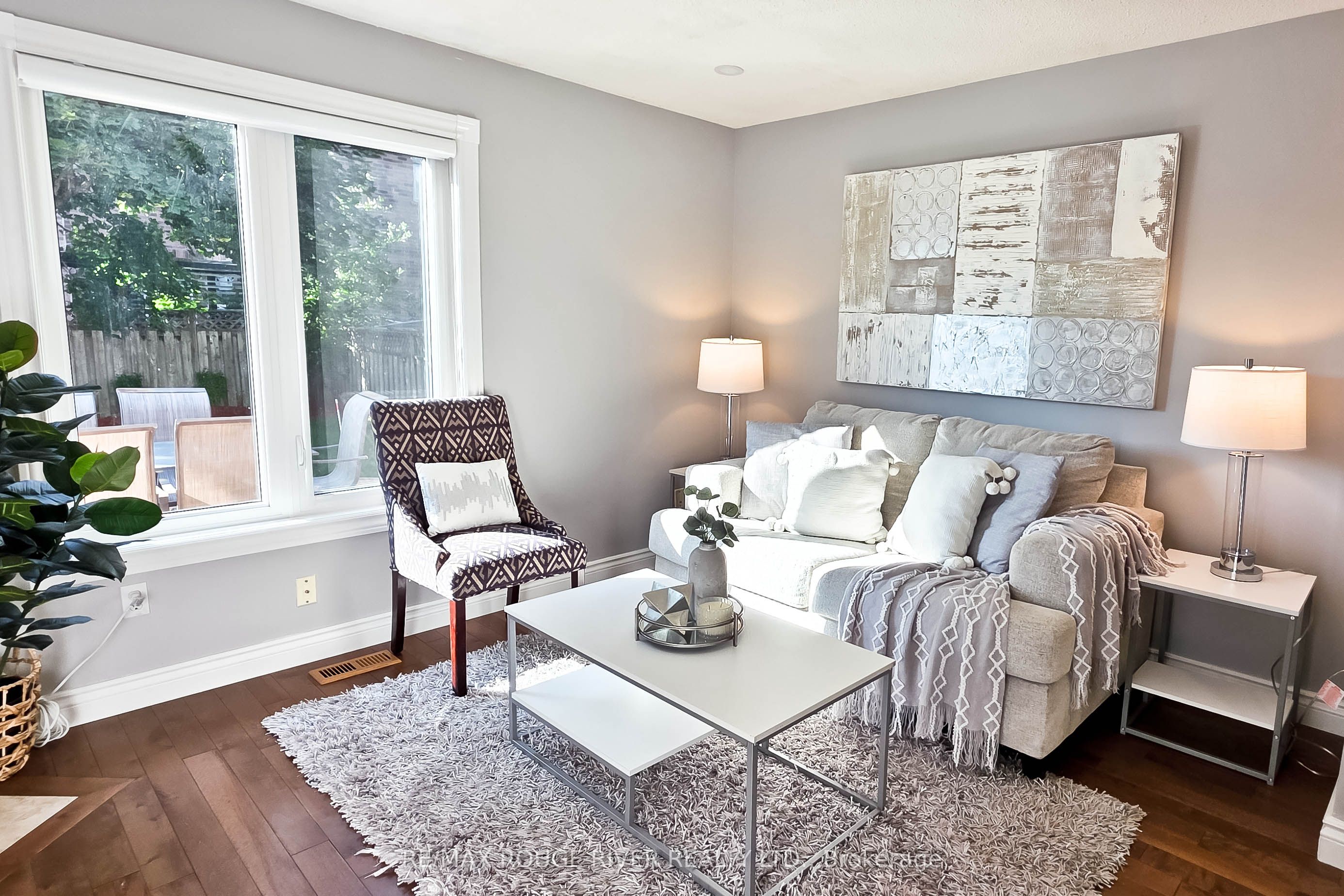 6 Knotty Pine Drive, Whitby, ON L1R 2J6 photo 4