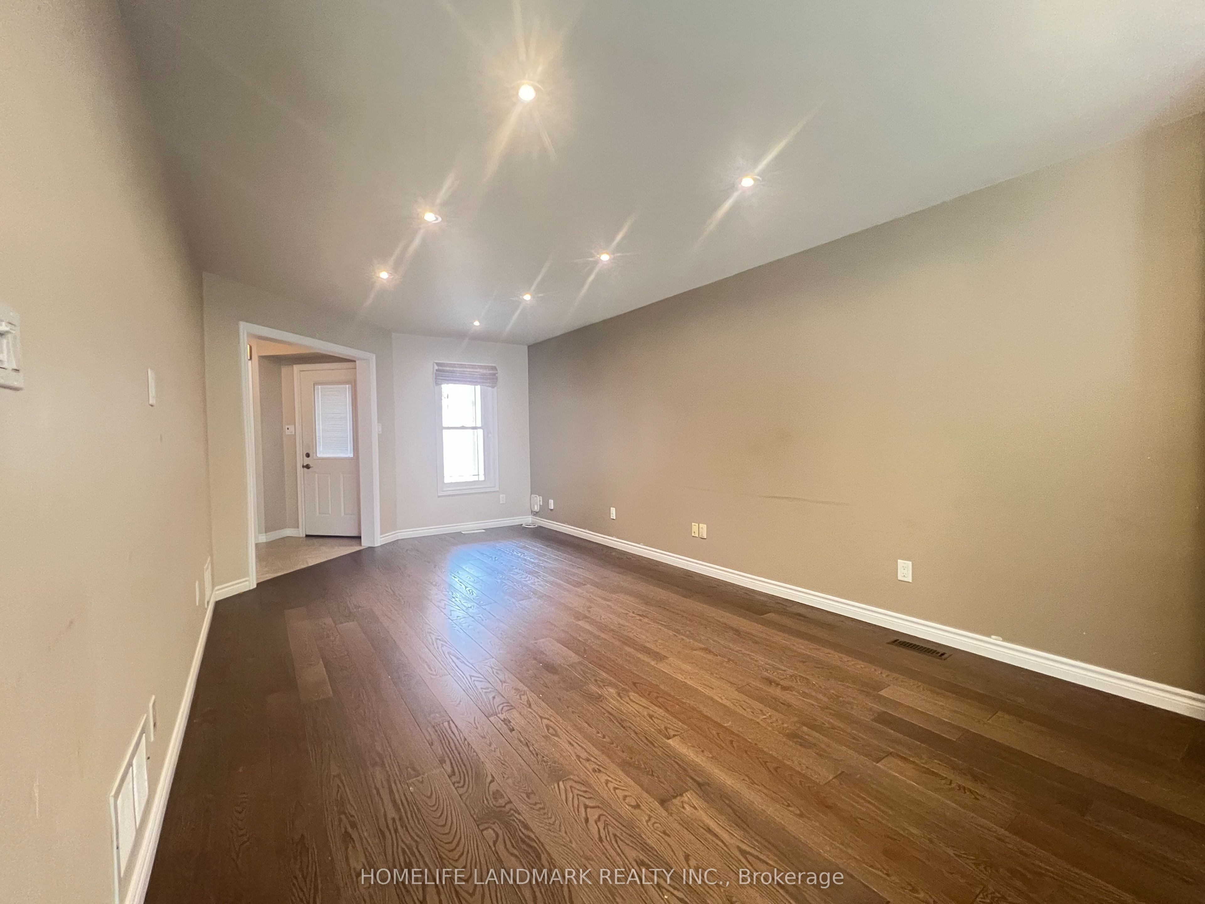 71 Steele Valley Court, Whitby, ON L1R 2M3 photo 4