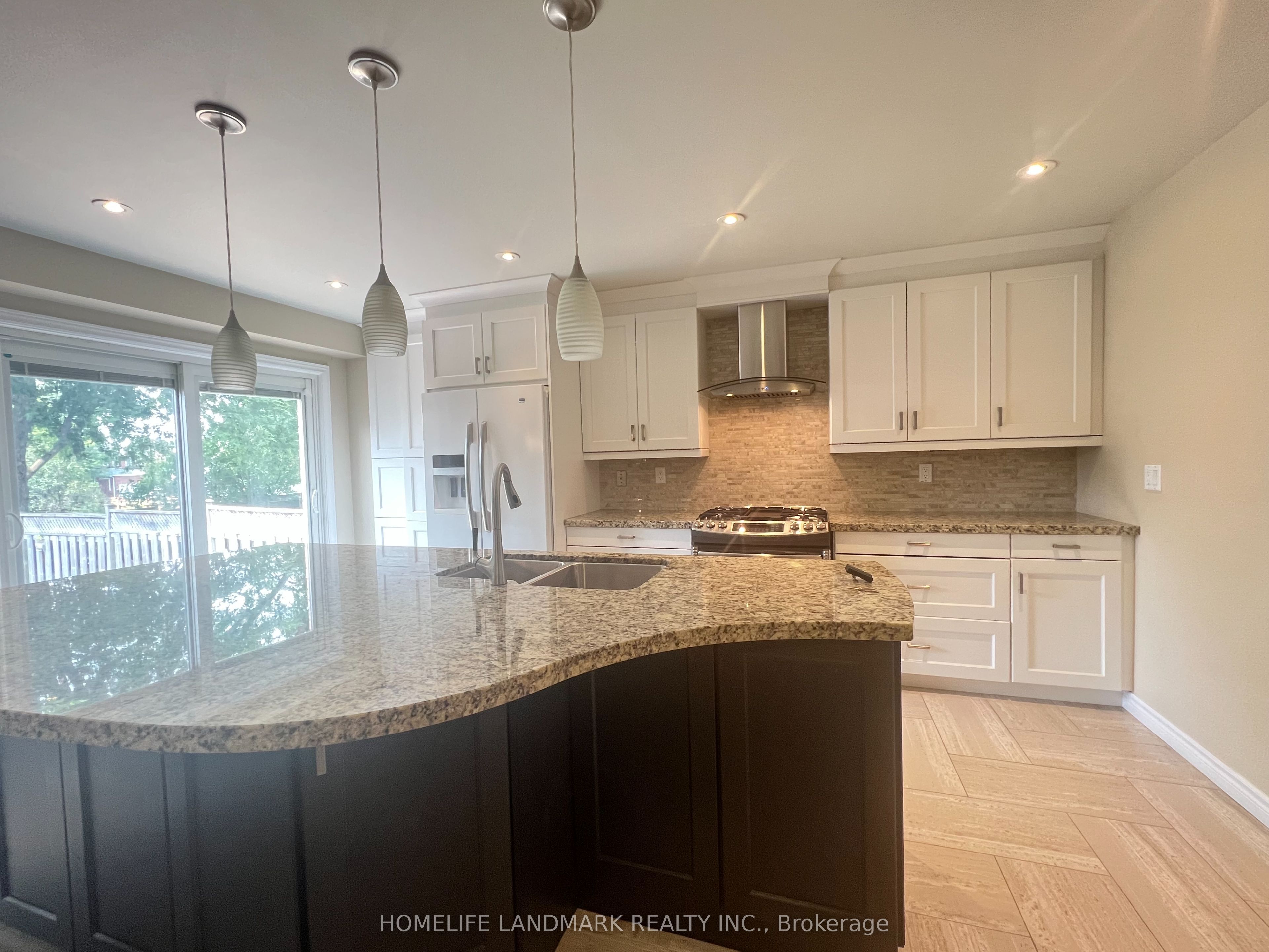 71 Steele Valley Court, Whitby, ON L1R 2M3 photo 5