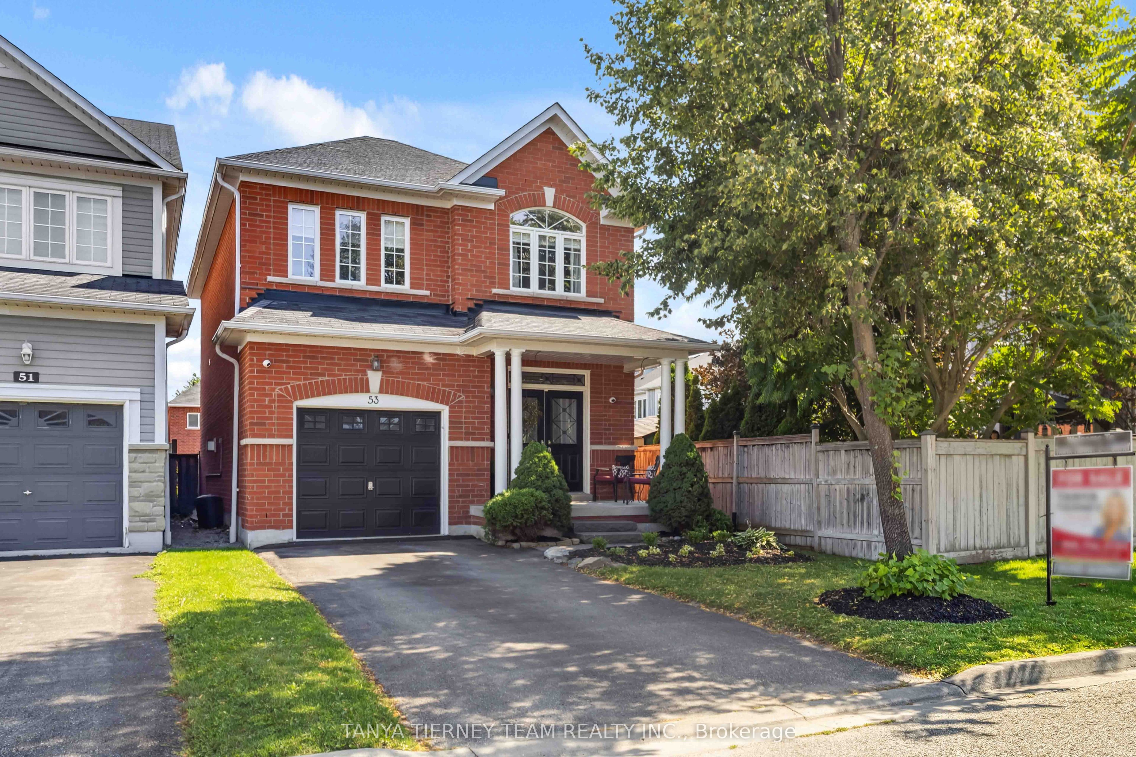 53 Chiswick Avenue, Whitby, ON L1M 0E1