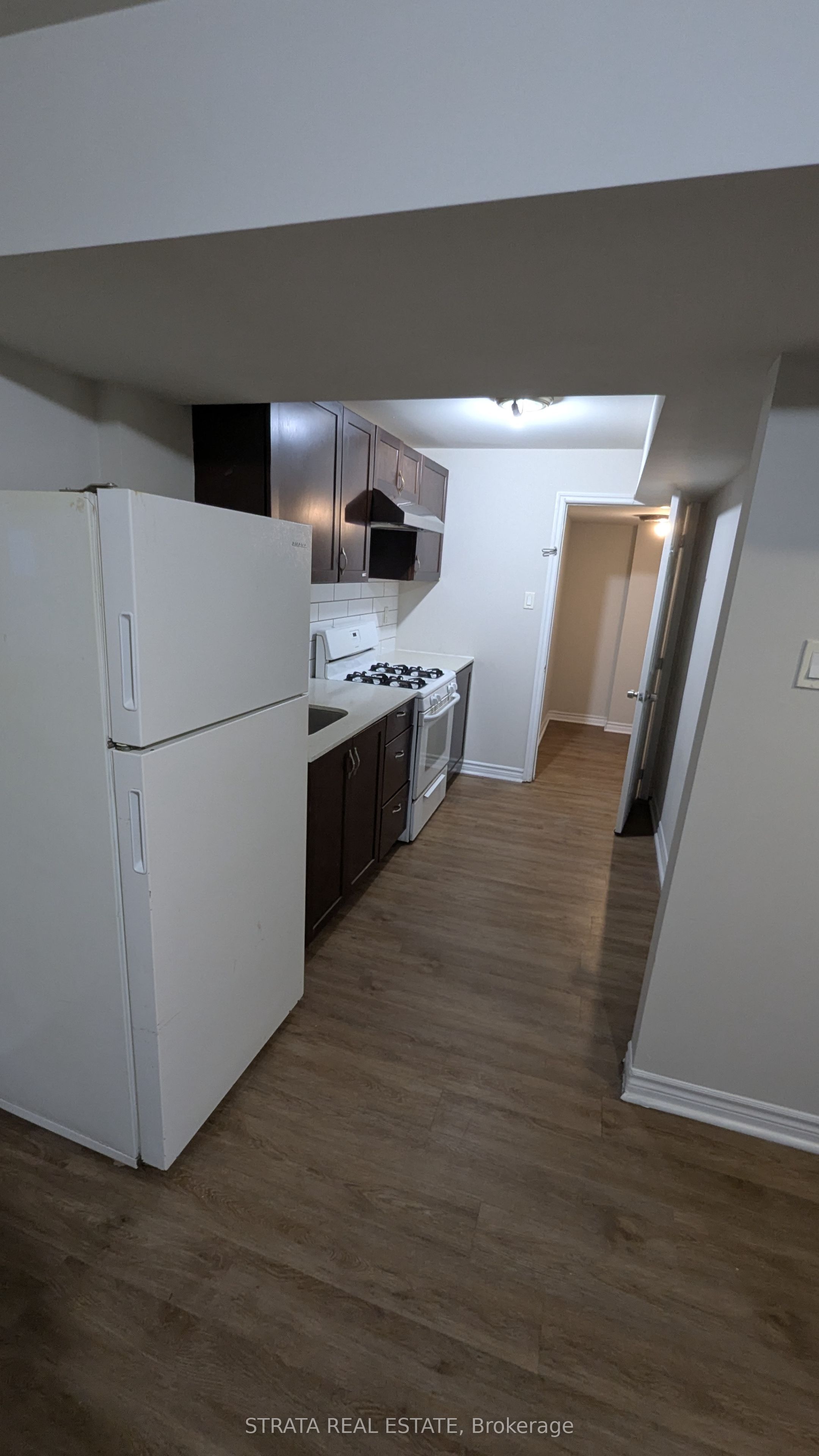 17 Cree Avenue BSMT, Toronto, ON M1M 1Z3 photo 2