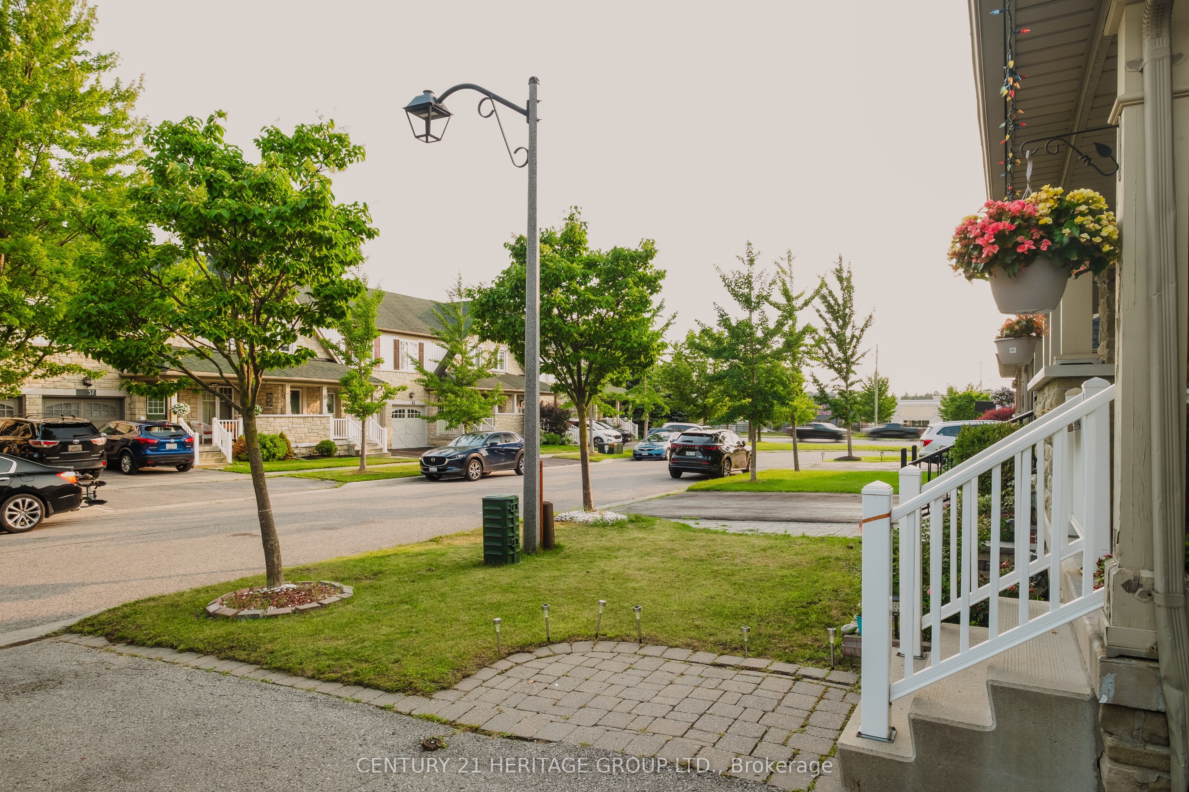 34 Haverhill Crescent, Whitby, ON L1R 3E7 photo 5