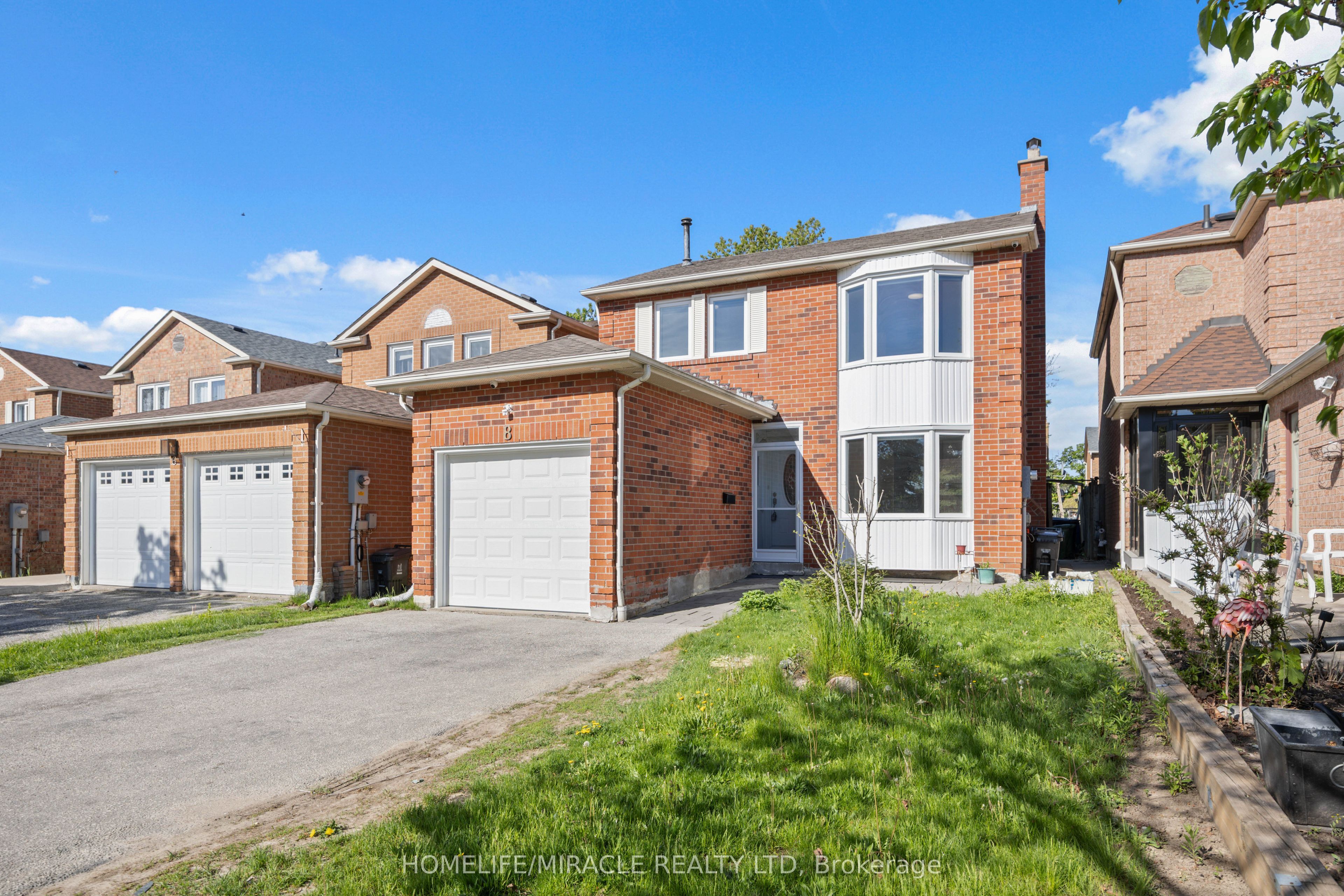 8 Lansbury Drive, Toronto, ON M1V 3H6 photo 3