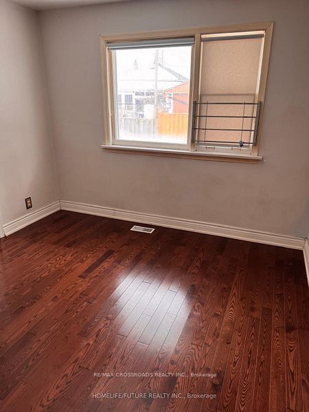 6 Nero Court S Main Level, Toronto, ON M1K 4V5 photo 4