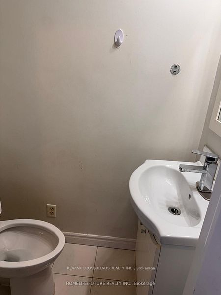 6 Nero Court S Main Level, Toronto, ON M1K 4V5 photo 5