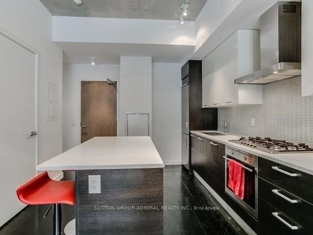 90 Broadview Avenue 521, Toronto, ON M4M 3H3 photo 3