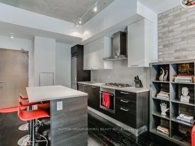 90 Broadview Avenue 521, Toronto, ON M4M 3H3 photo 5