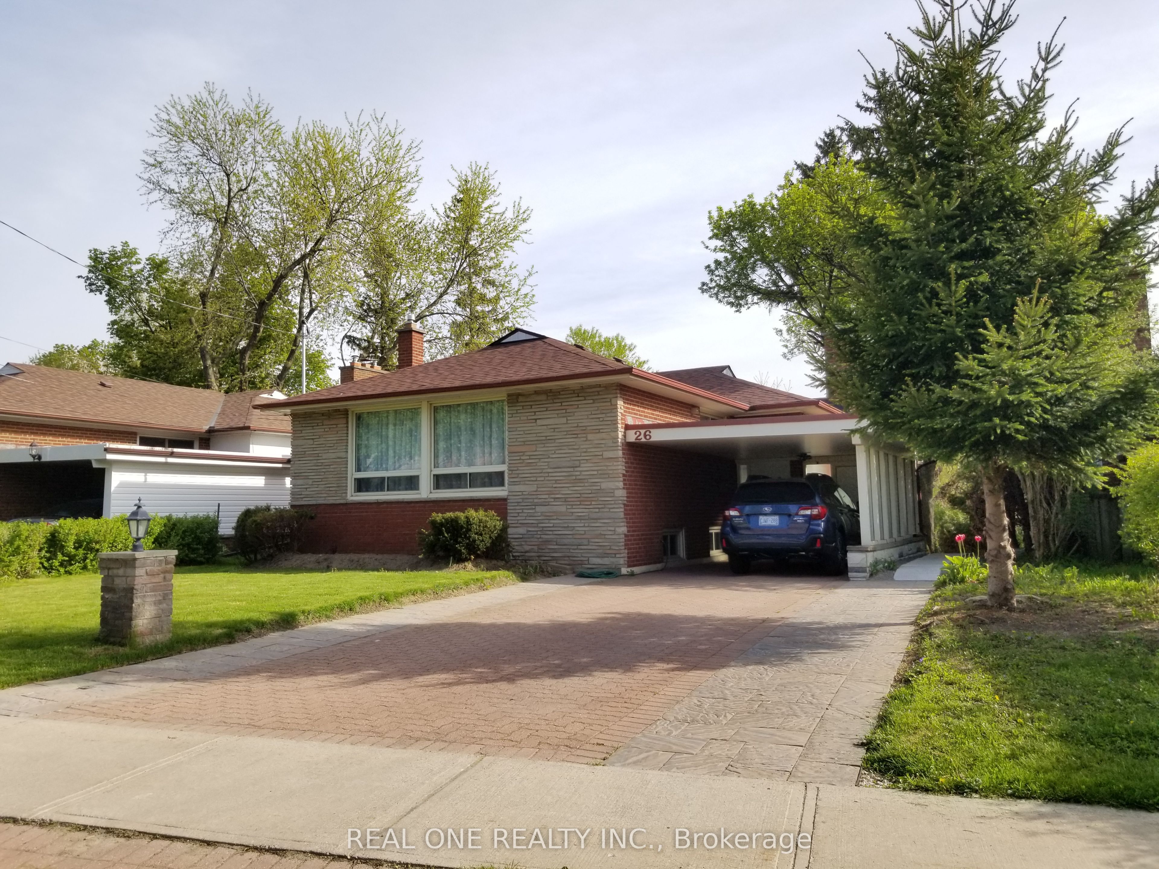 26 Applefield Drive, Toronto, ON M1P 3X9 photo 2