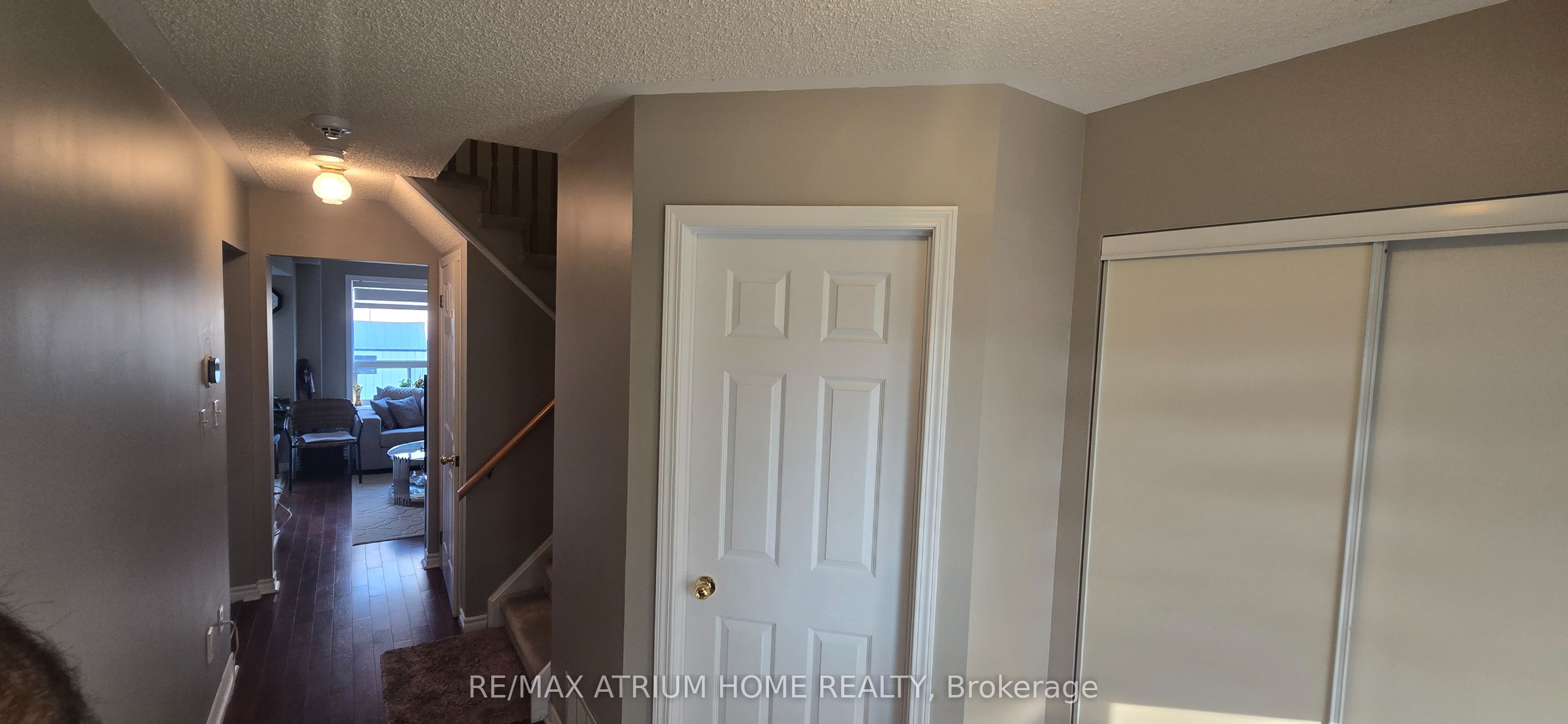 431 Drew Street, Oshawa, ON L1H 8W6 photo 4
