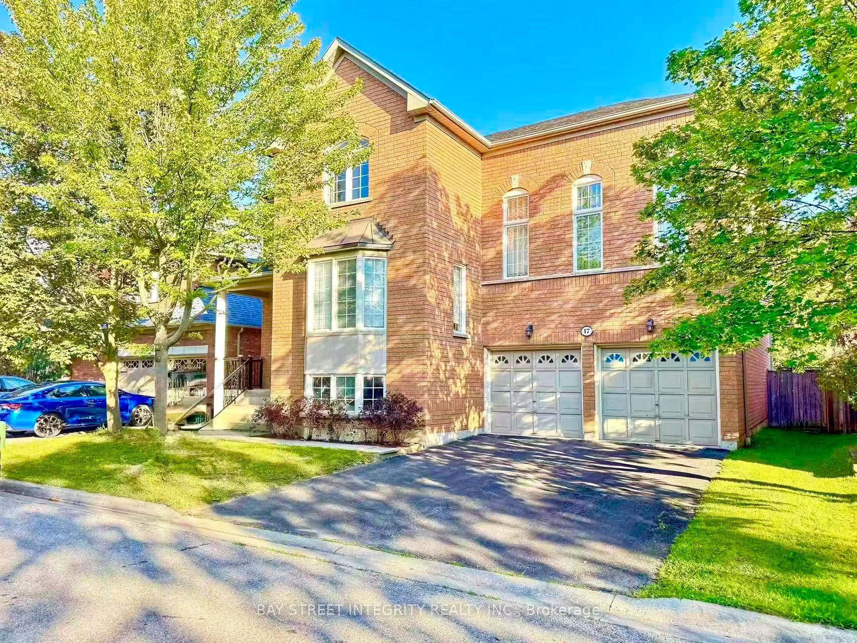 17 Weston Crescent, Ajax, ON L1T 0C7