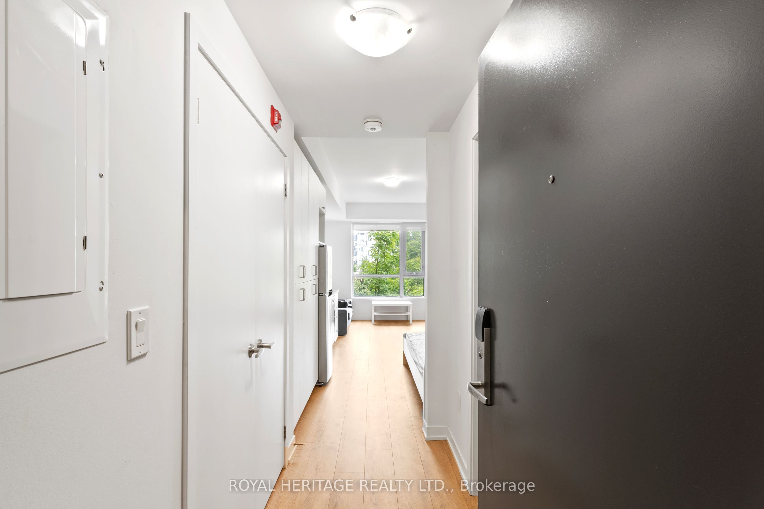 1800 Simcoe Street N 307, Oshawa, ON L1G 0C2