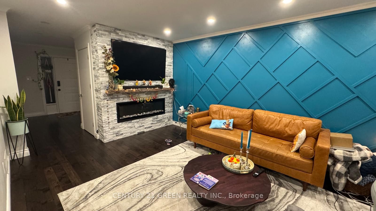 415 Aztec Drive Upper, Oshawa, ON L1J 7T5 photo 4