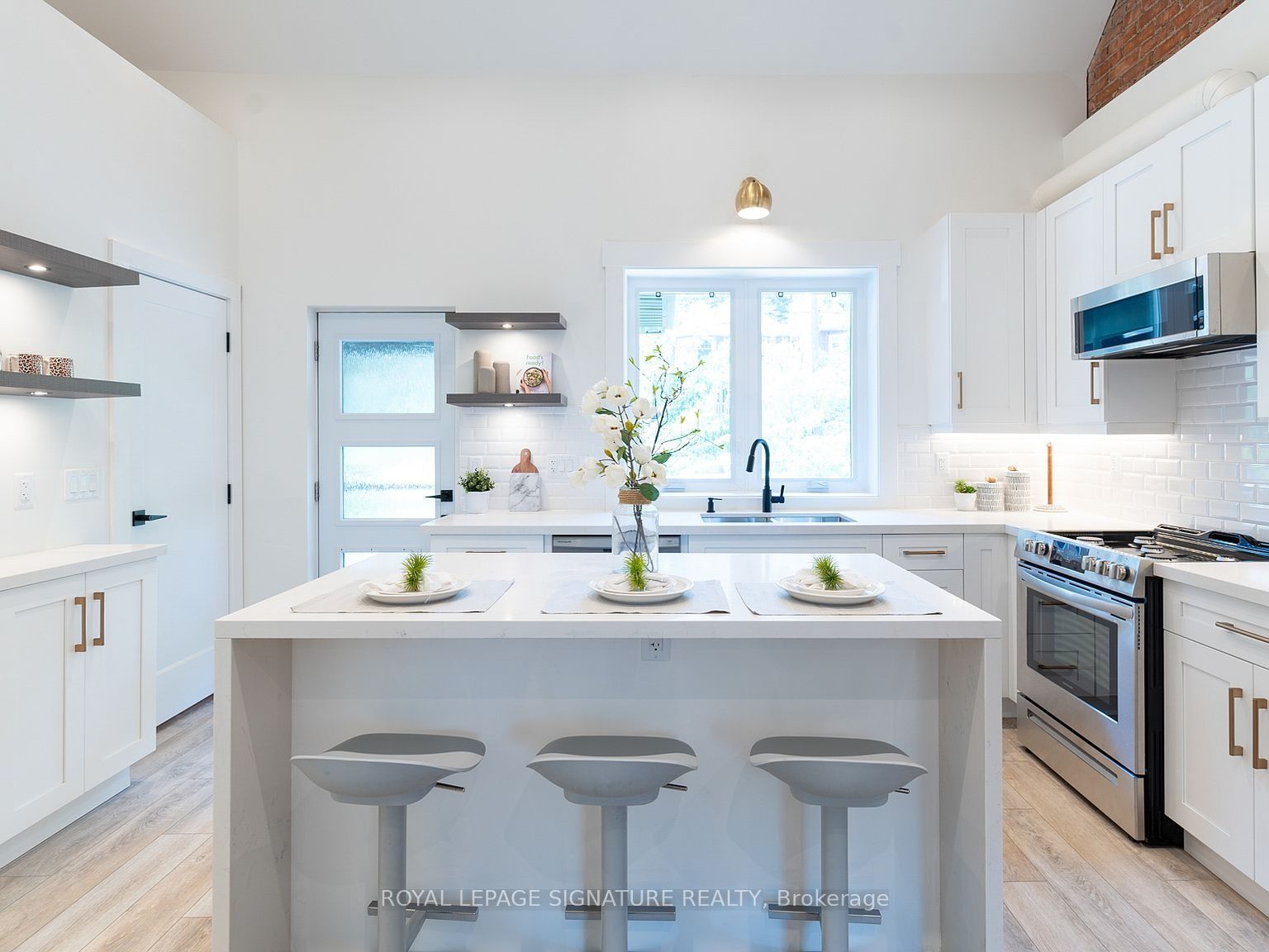 129 Kenilworth Avenue Upper, Toronto, ON M4L 3S7 photo 4