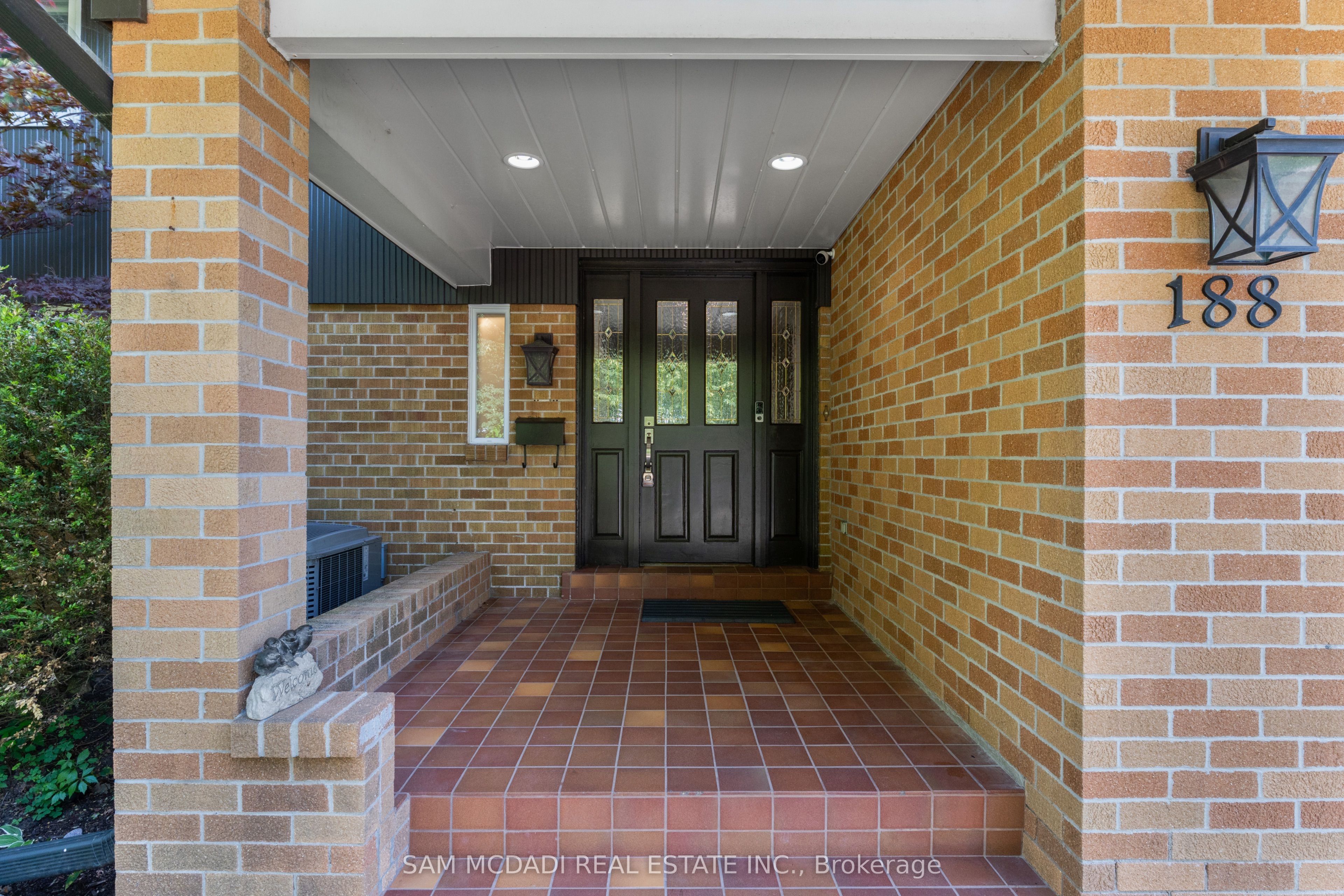 188 Birkdale Road, Toronto, ON M1P 3S1 photo 2
