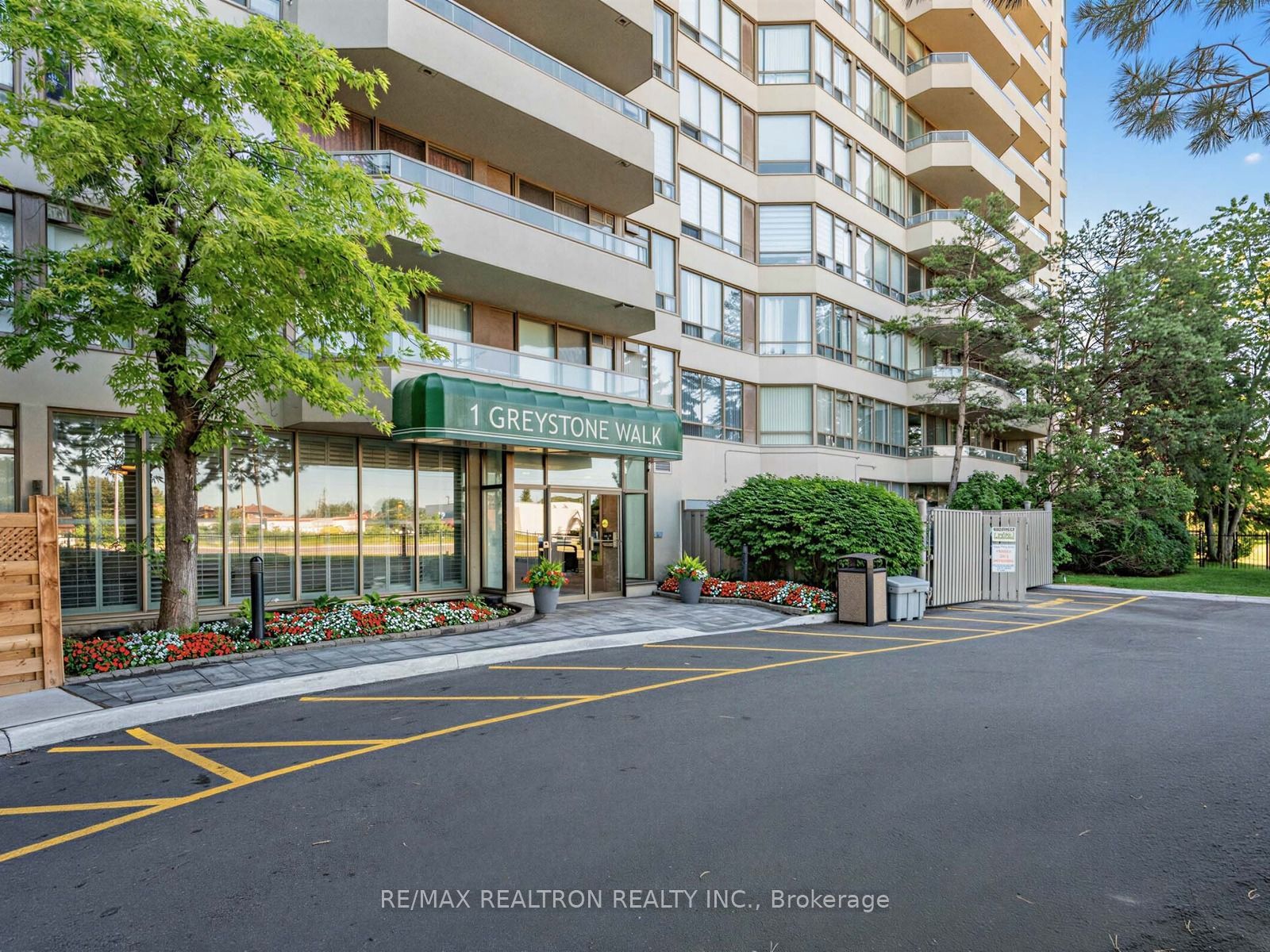 1 Greystone Walk Drive 1079, Toronto, ON M1K 5J3 photo 2