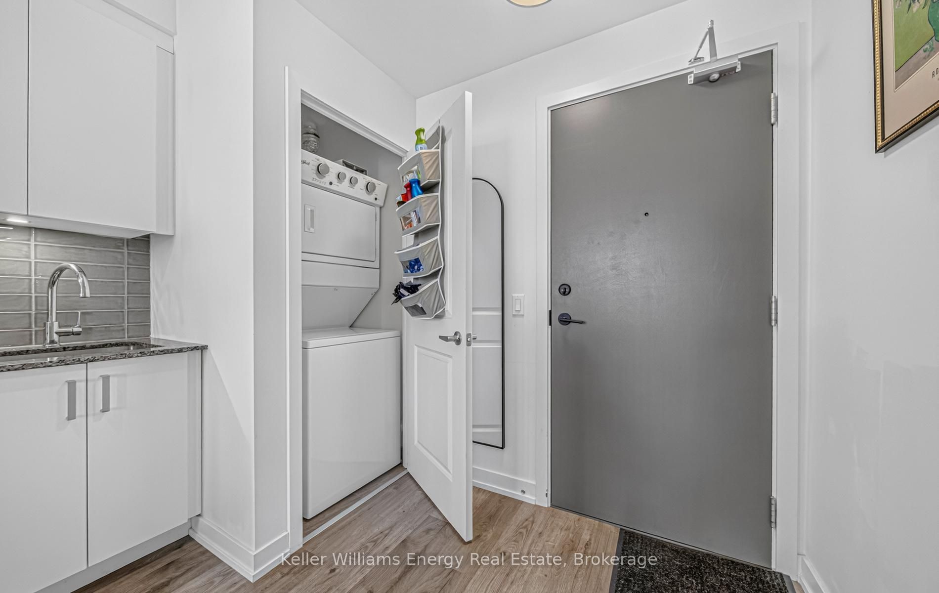 1010 Dundas Street E 301, Whitby, ON L1N 0L6 photo 4