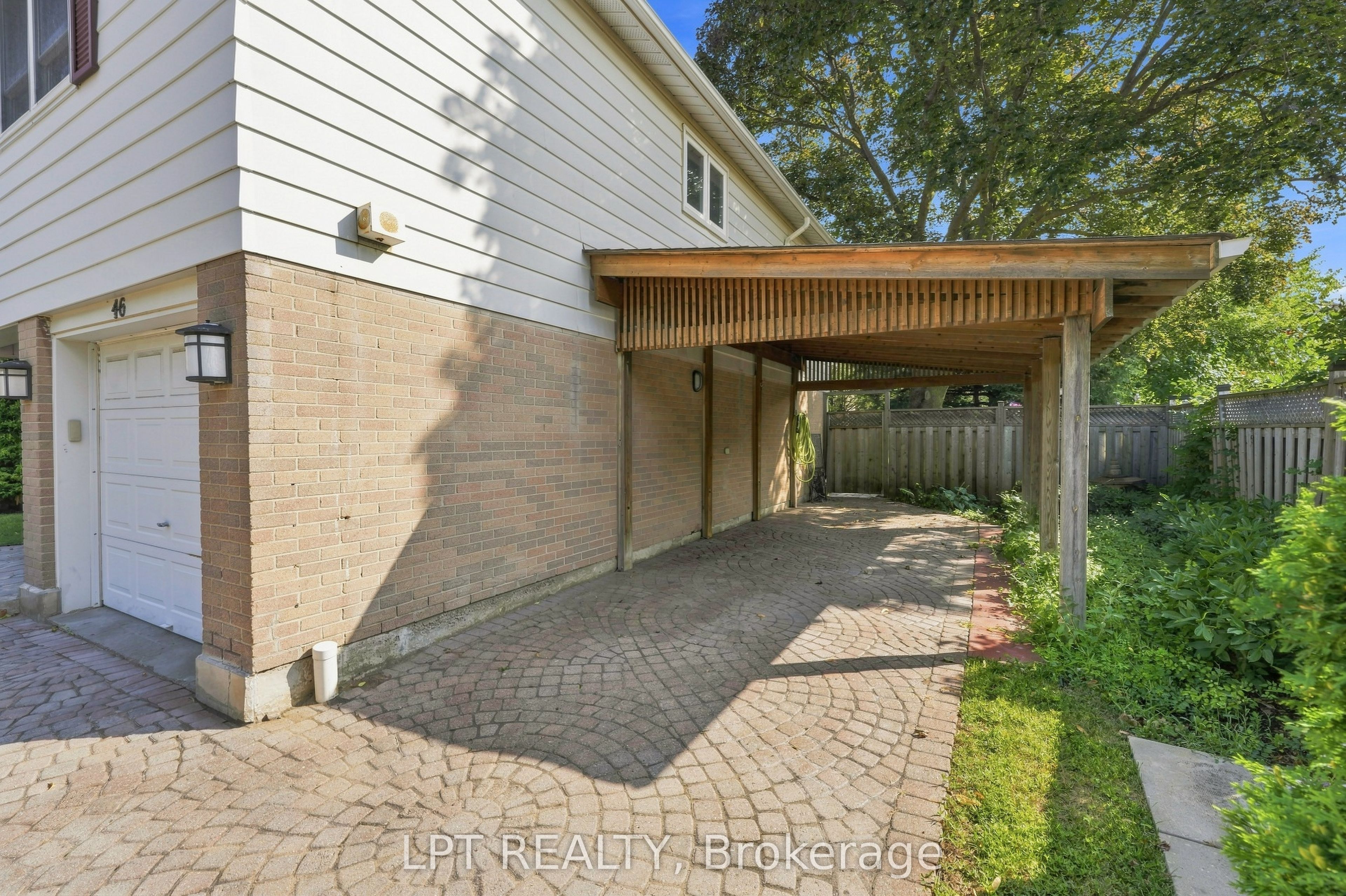 46 Tweedrock Crescent, Toronto, ON M1E 4L5 photo 4