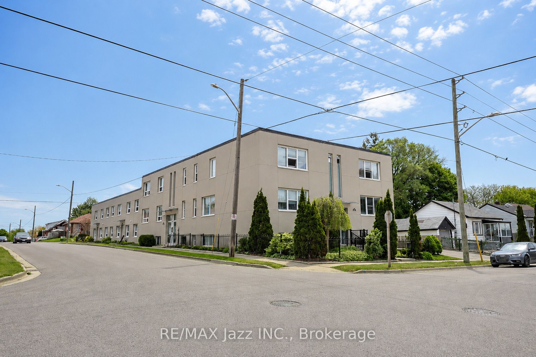 209 Stacey Avenue 1, Oshawa, ON L1H 5A6 photo 2