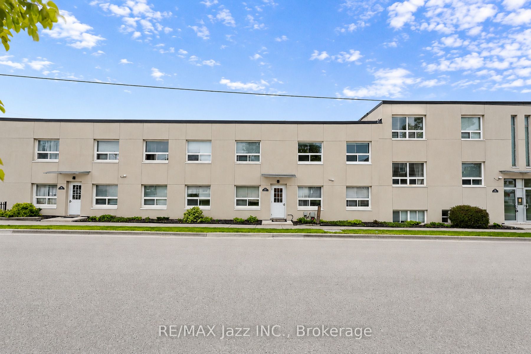 209 Stacey Avenue 1, Oshawa, ON L1H 5A6 photo 3
