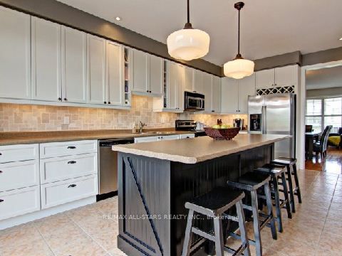222 Roseborough Court, Scugog, ON L9L 2E6 photo 5