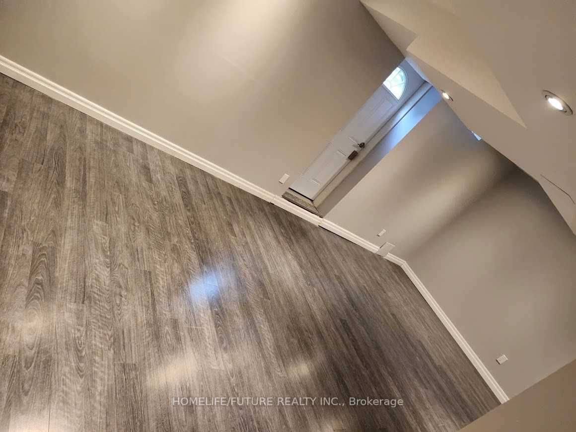908 Rushton Road Bsmt, Pickering, ON L1V 0A3 photo 5