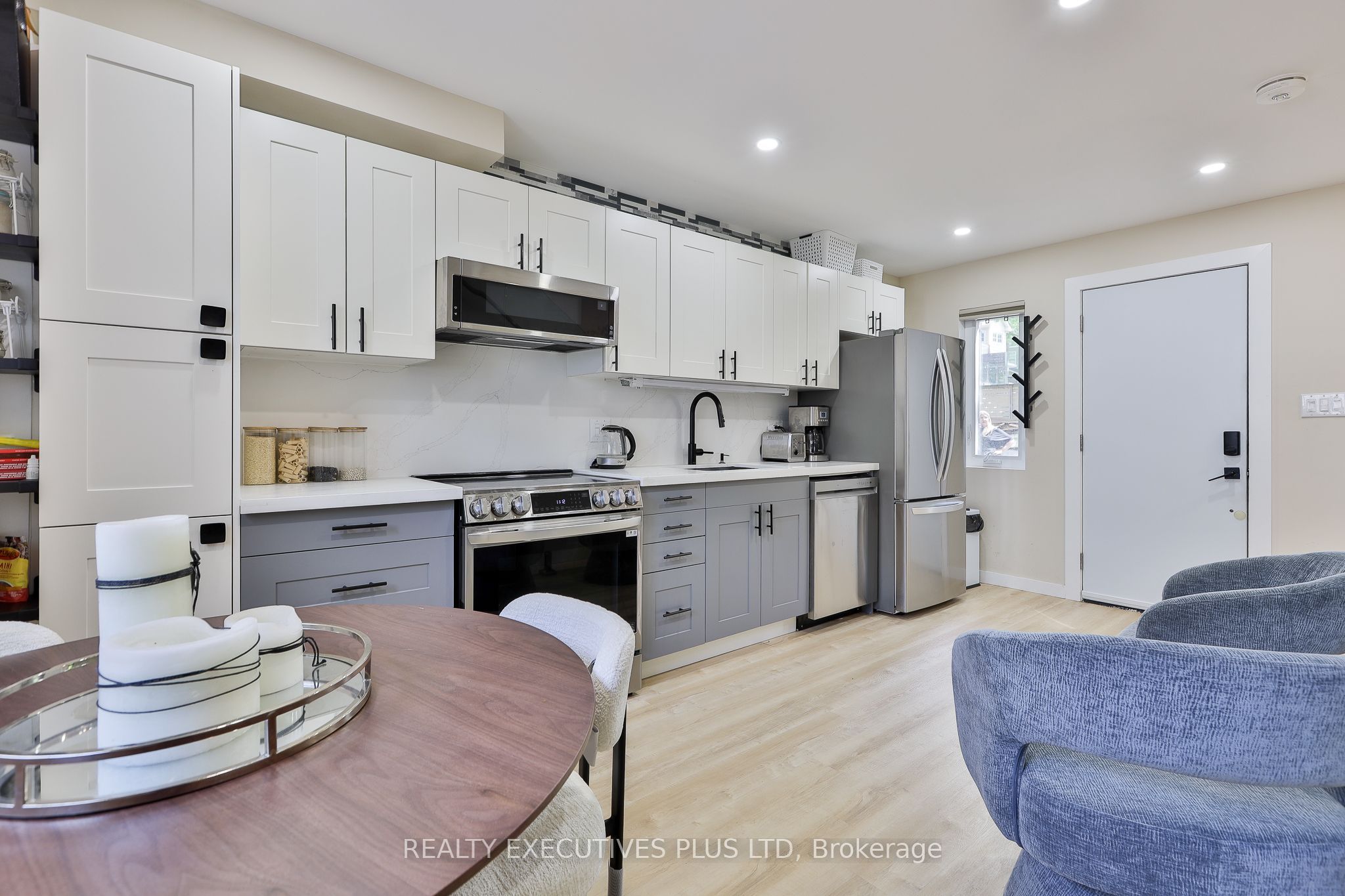 199 Beech Avenue Laneway, Toronto, ON M4E 3H8 photo 5