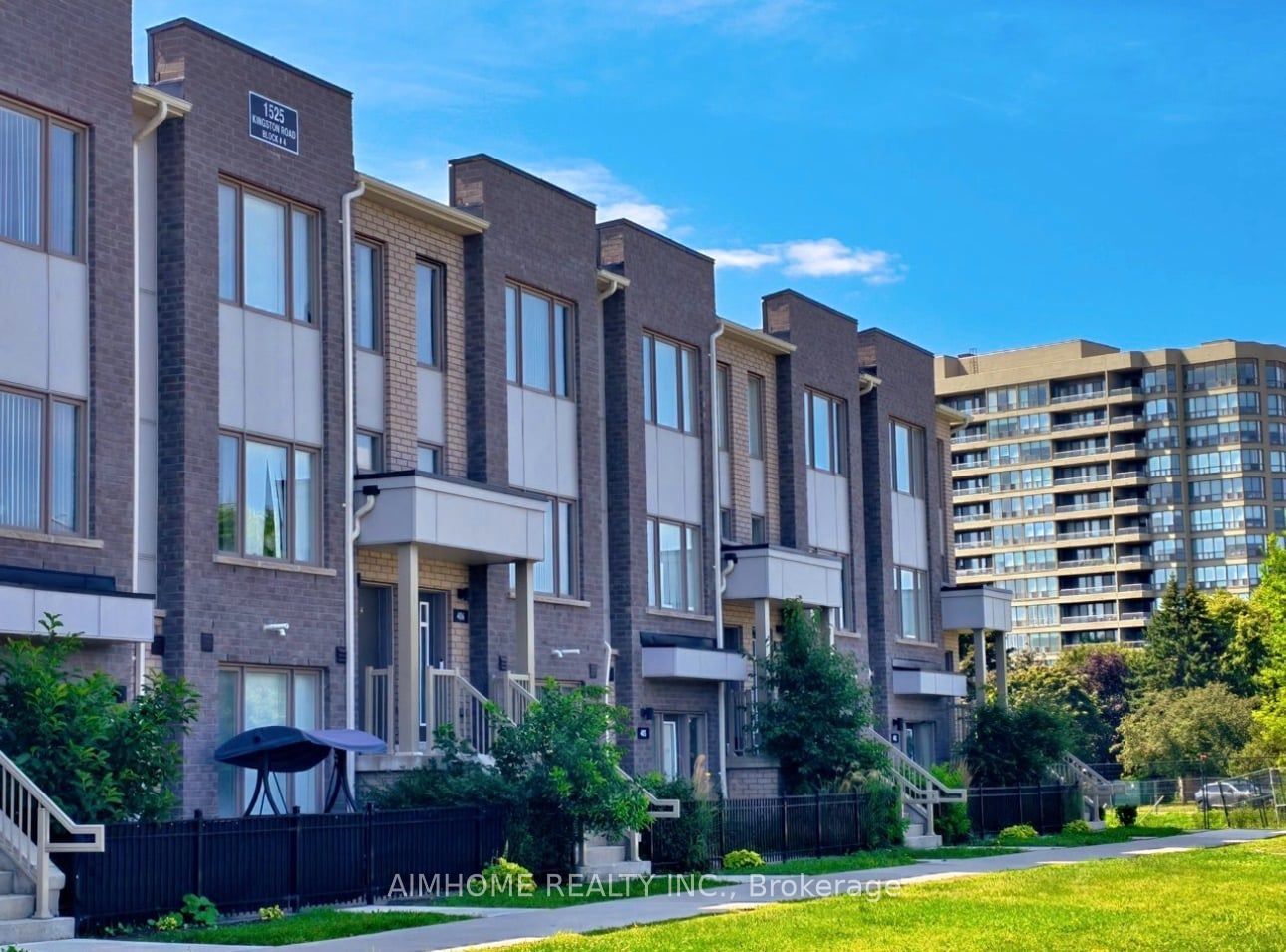 1525 Kingston Road 403, Pickering, ON L1V 0E9 photo 3