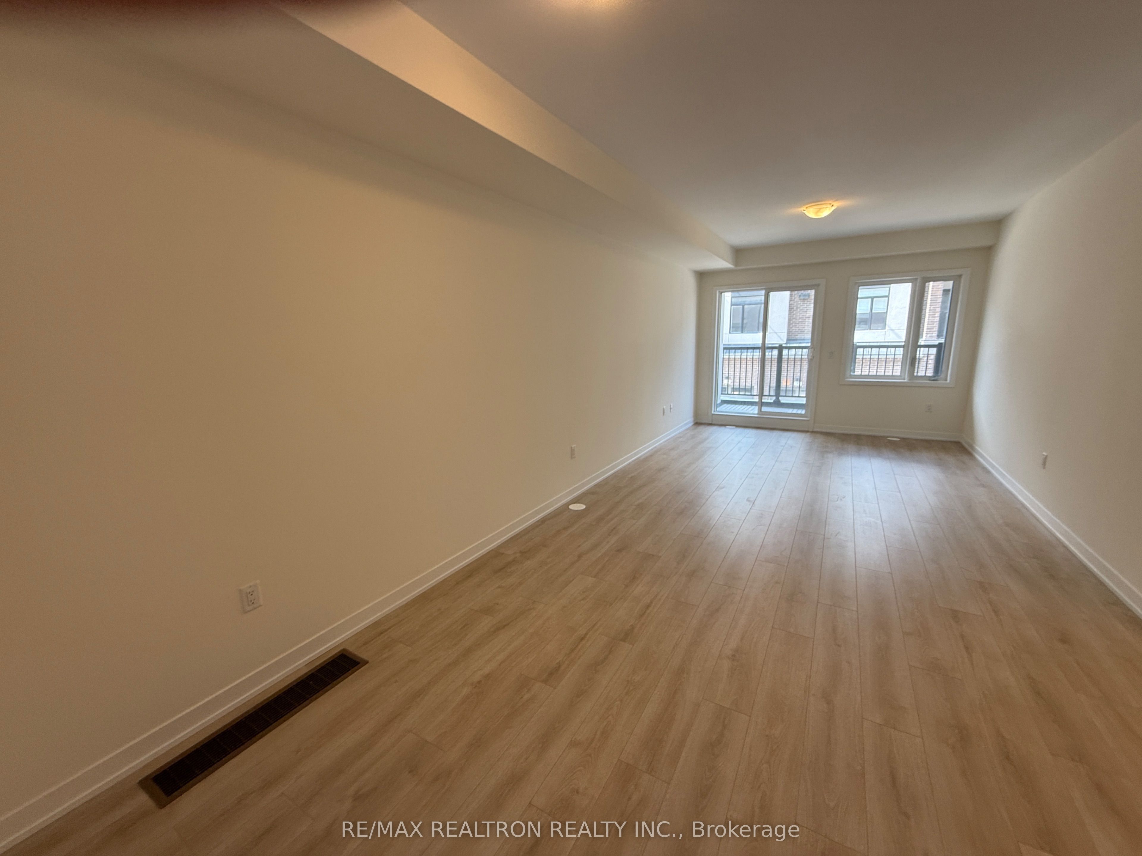 1695 Dersan Street E 1206, Pickering, ON L1X 0S9 photo 3