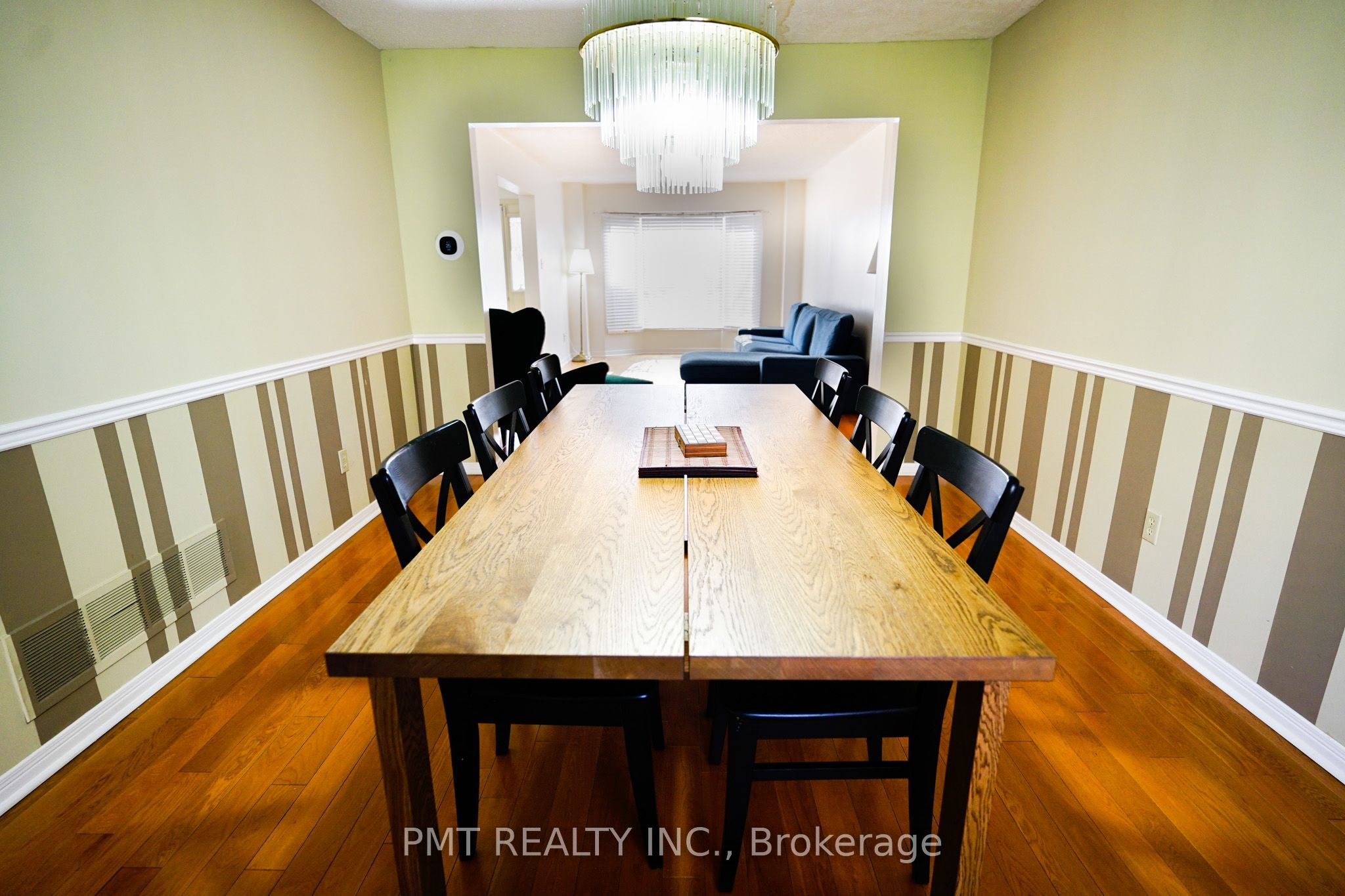 26 Dartmoor Drive Main, Toronto, ON M1E 5B2 photo 5