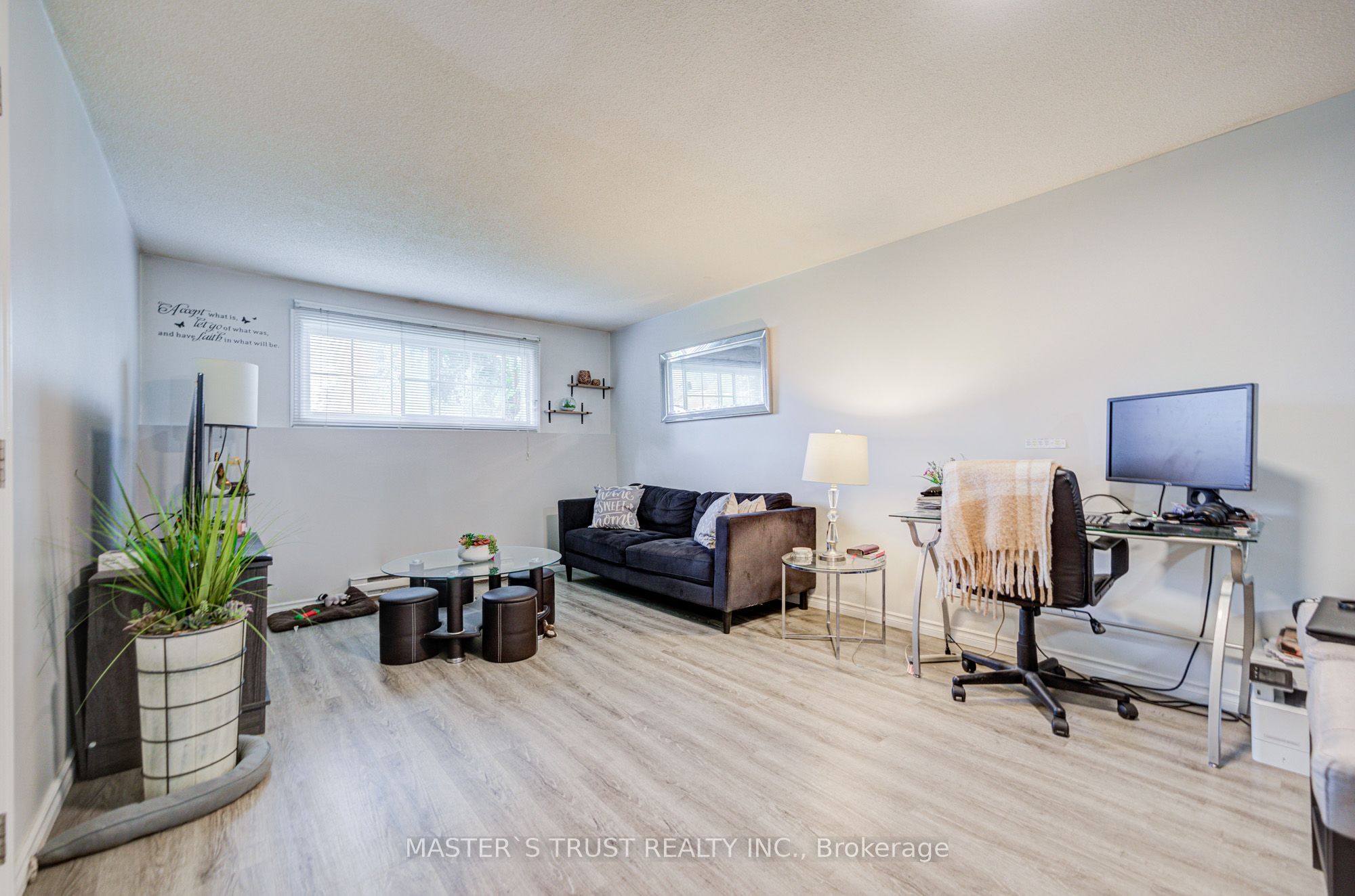 1179 Simcoe Street S Unit 2, Oshawa, ON L1H 4M1 photo 5