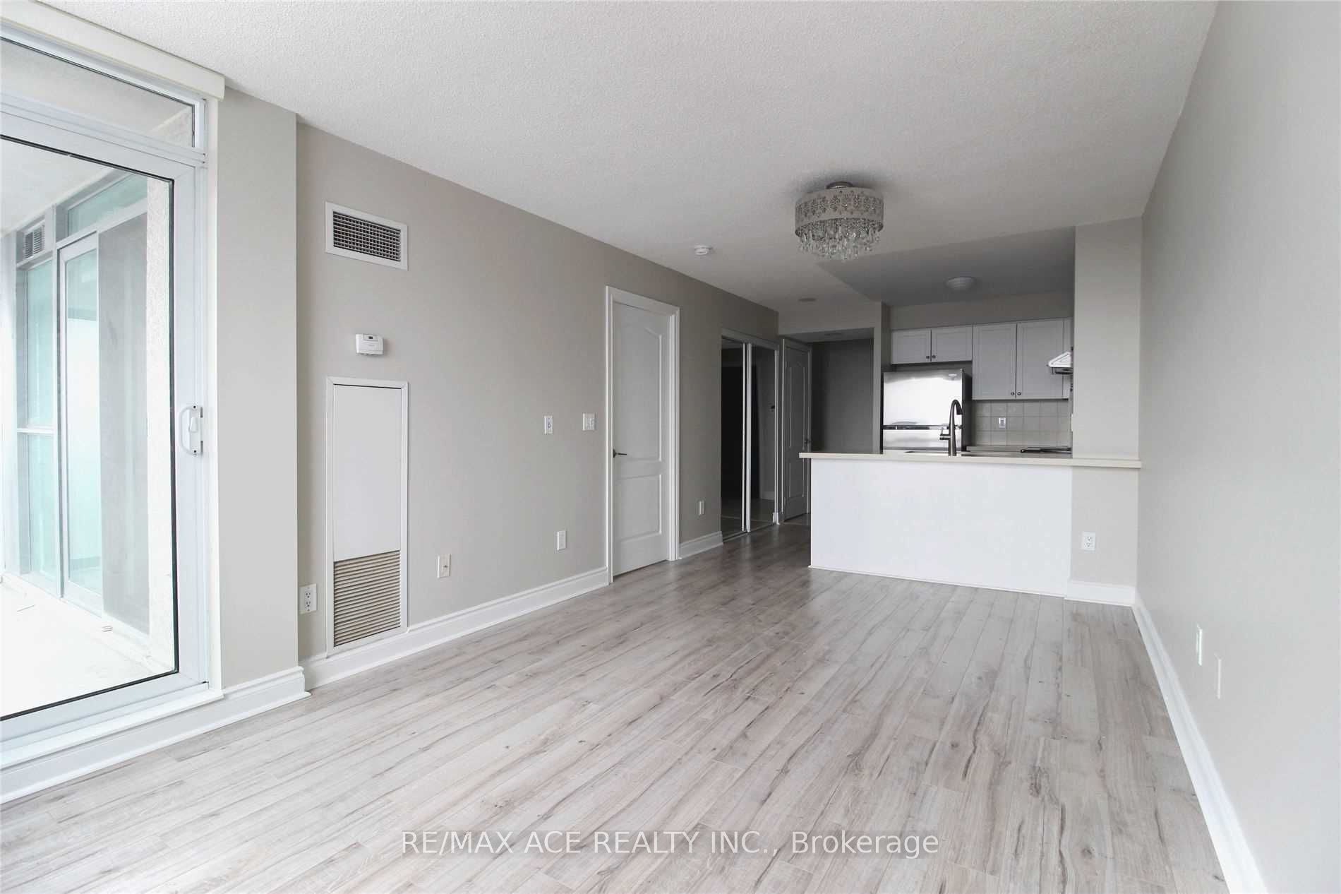 50 Brian Harrison Way 2701, Toronto, ON M1P 5J4 photo 2