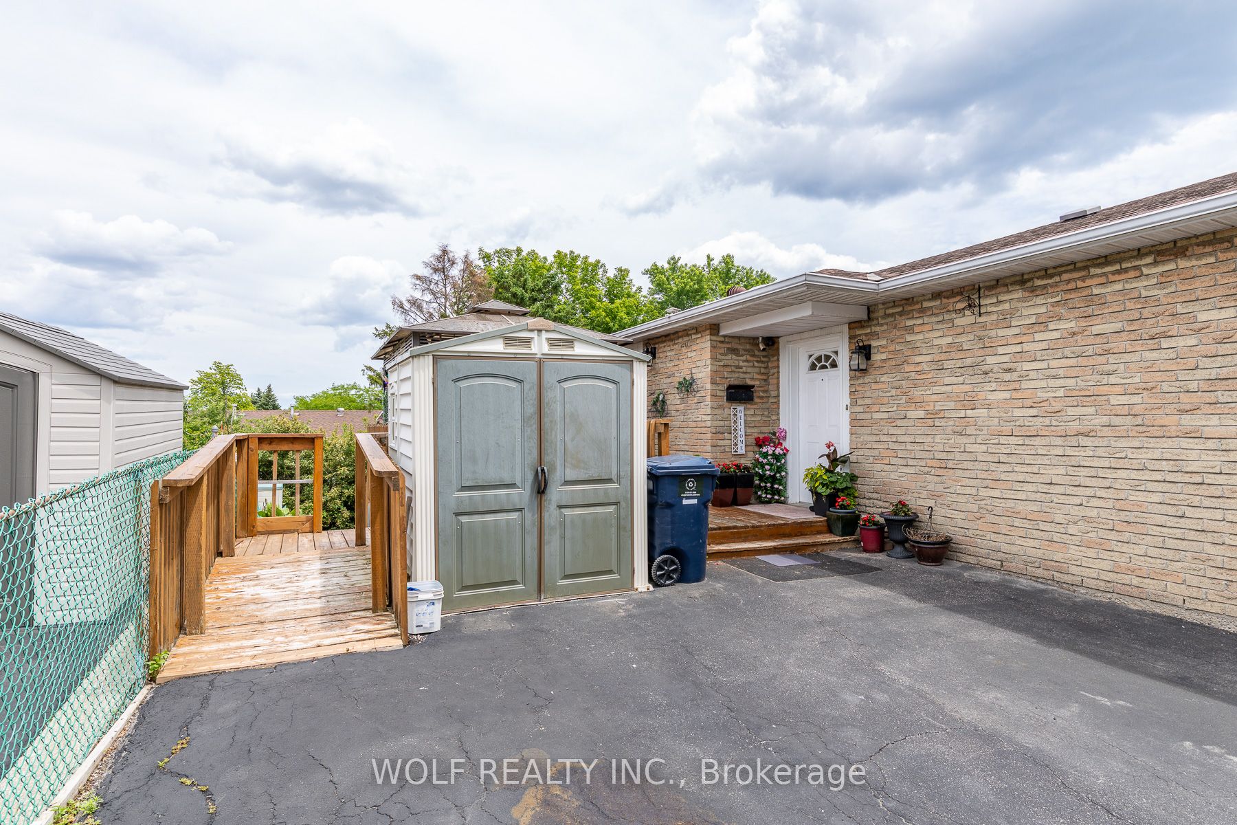 114 John Tabor Trail, Toronto, ON M1B 2V2 photo 4