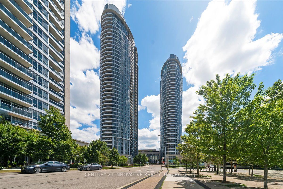 125 Village Green Square 3501, Toronto, ON M1S 0G3