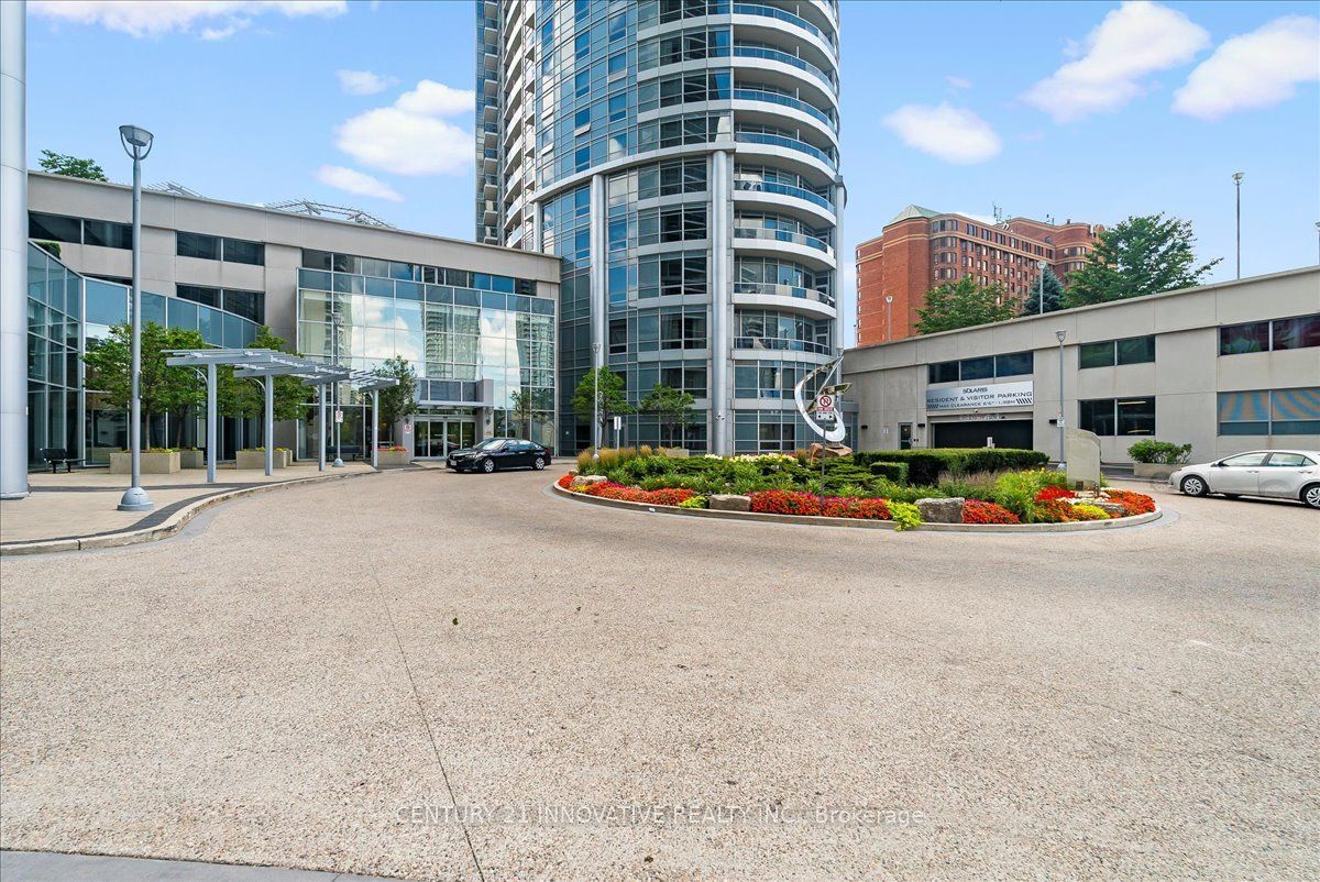 125 Village Green Square 3501, Toronto, ON M1S 0G3 photo 3