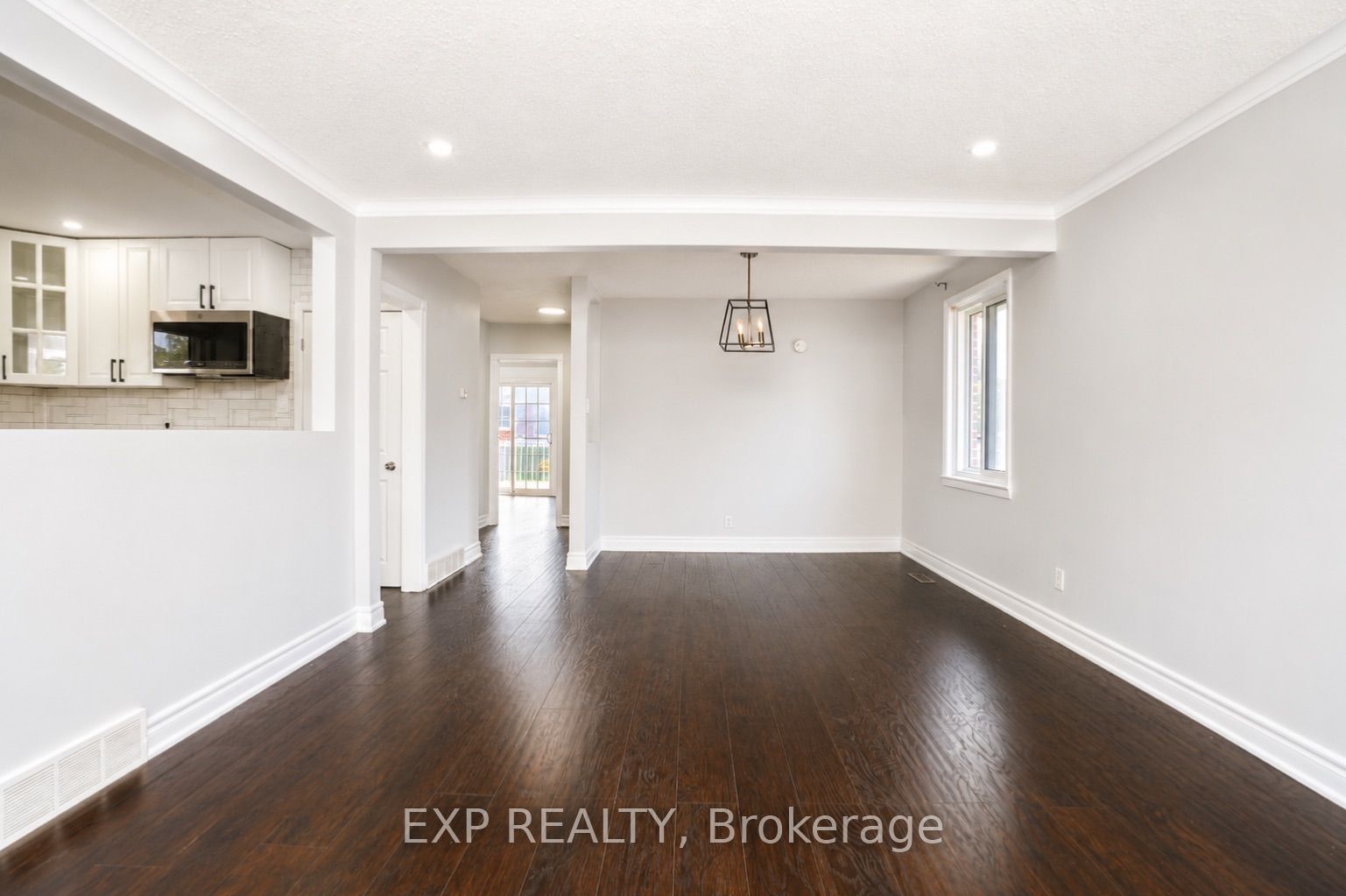 1202 Sun Valley Court, Oshawa, ON L1J 3N2 photo 3