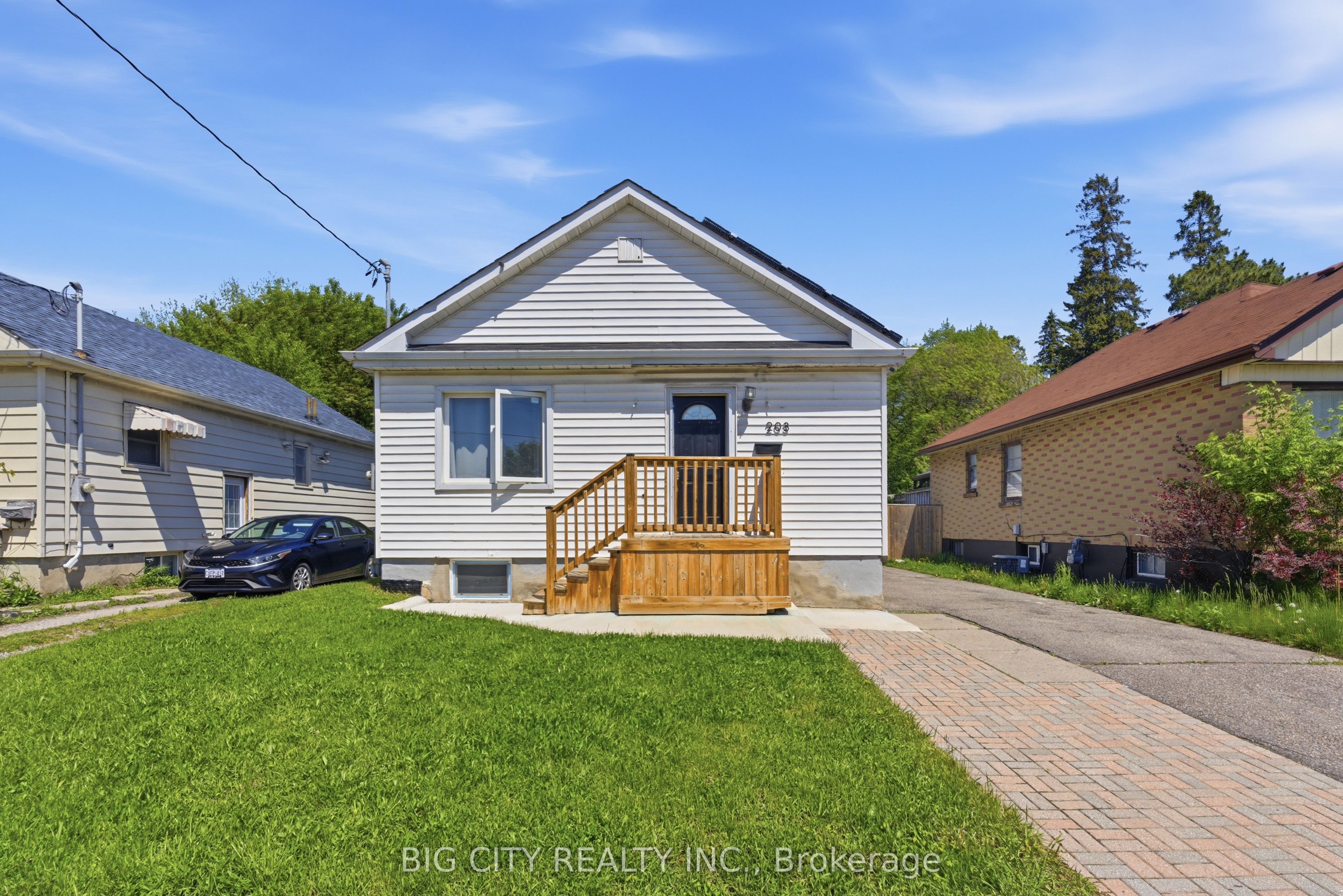 203 Park Road S (Lower), Oshawa, ON L1J 4H1 photo 2