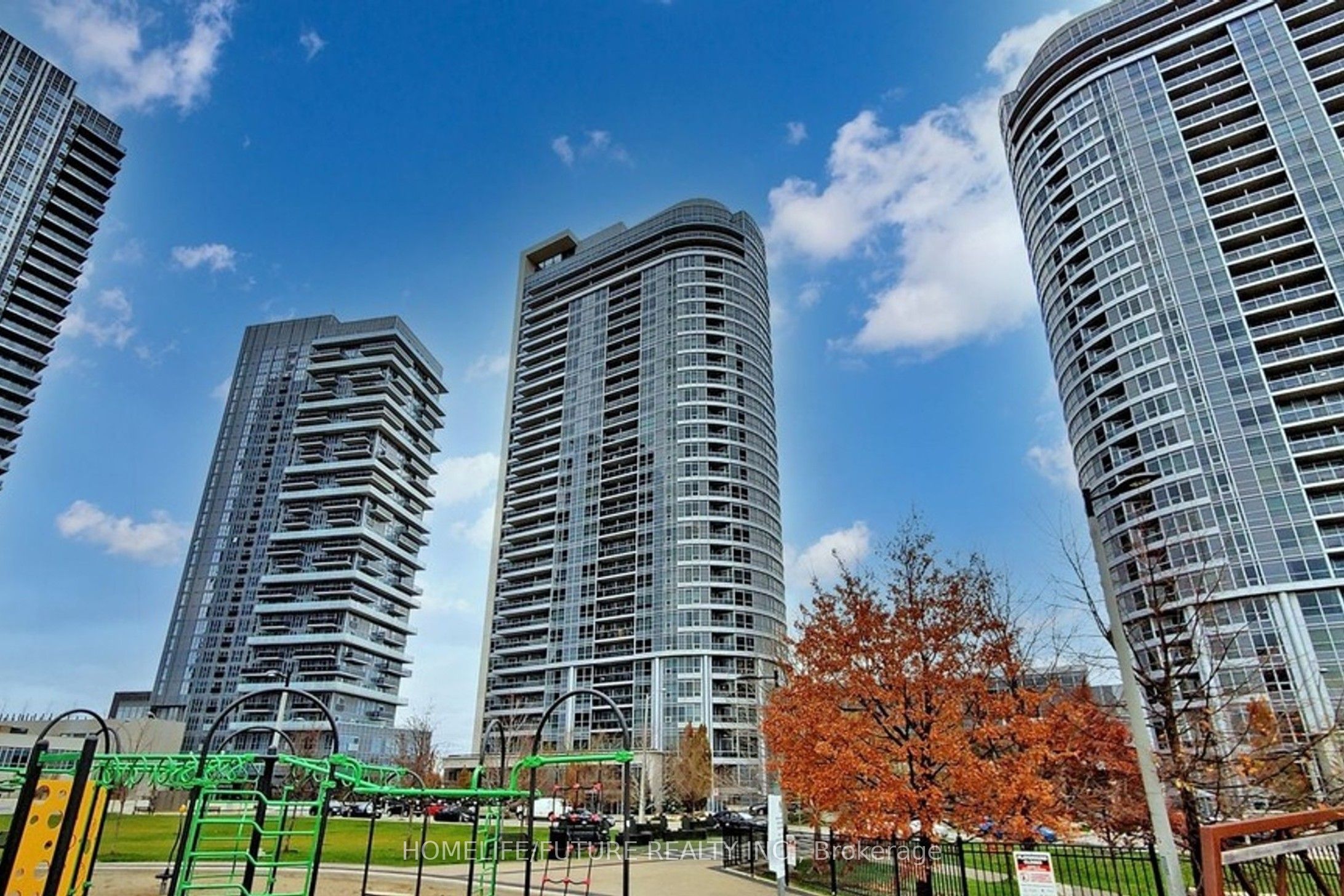 181 Village Green Square 821, Toronto, ON M1S 0K6