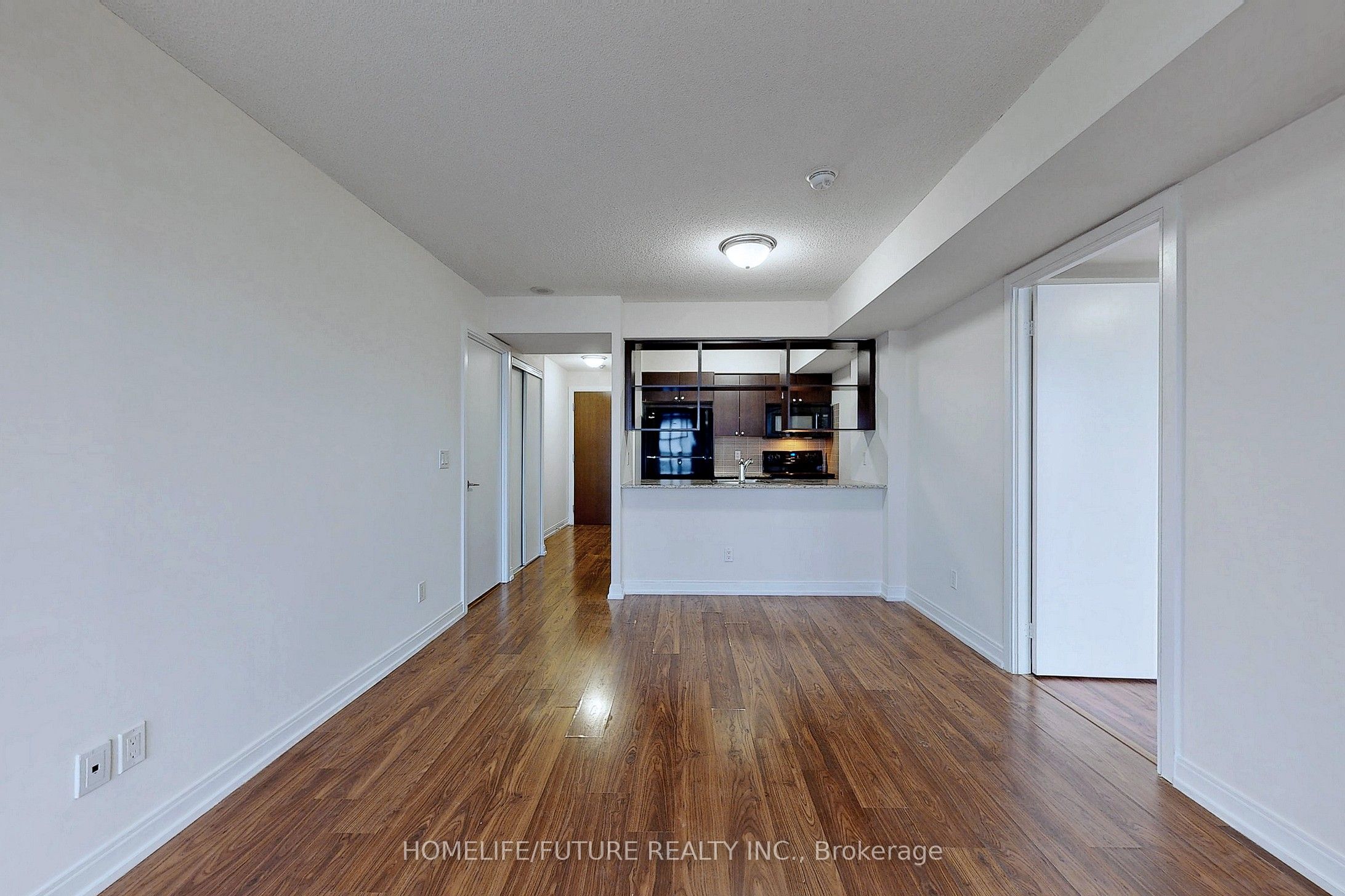 181 Village Green Square 821, Toronto, ON M1S 0K6 photo 5
