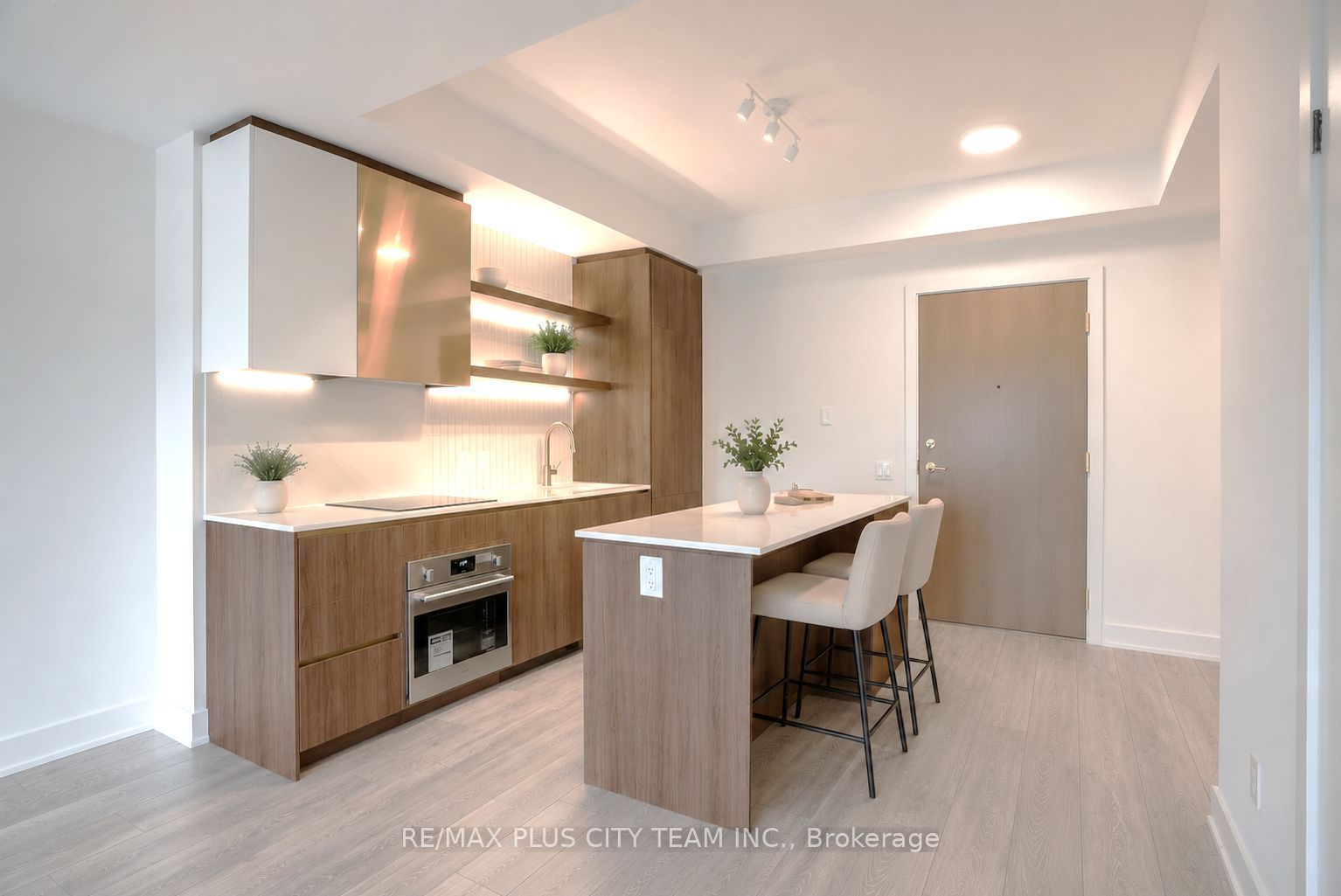 1285 Queen Street E 303, Toronto, ON M4L 0B6 photo 5