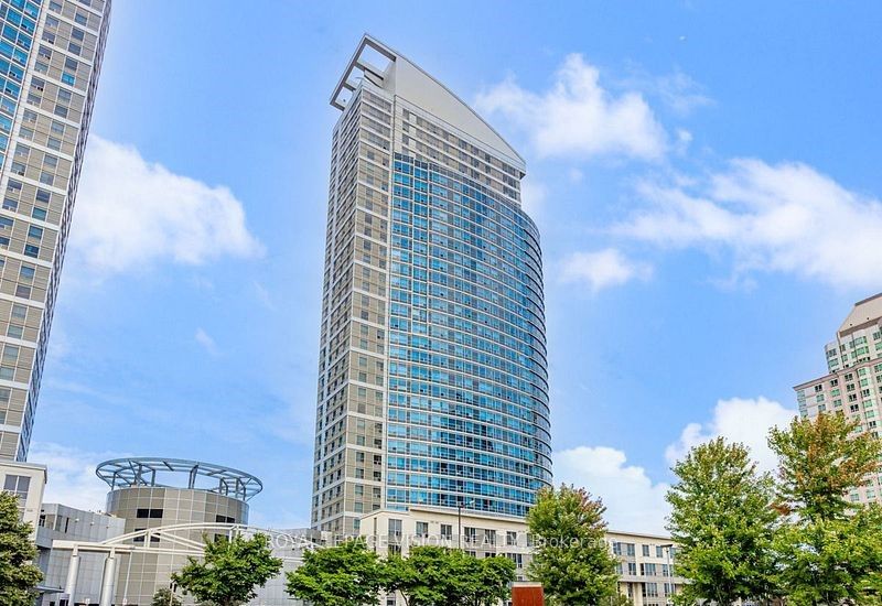 38 Lee Centre Drive 3308, Toronto, ON M1H 3J7