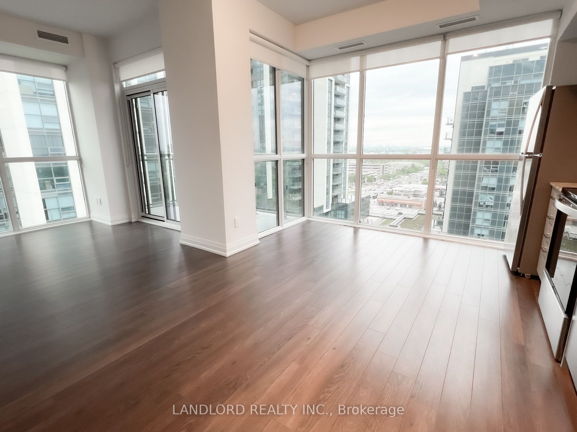 10 Meadowglen Place 1202, Toronto, ON M1G 0A8 photo 4