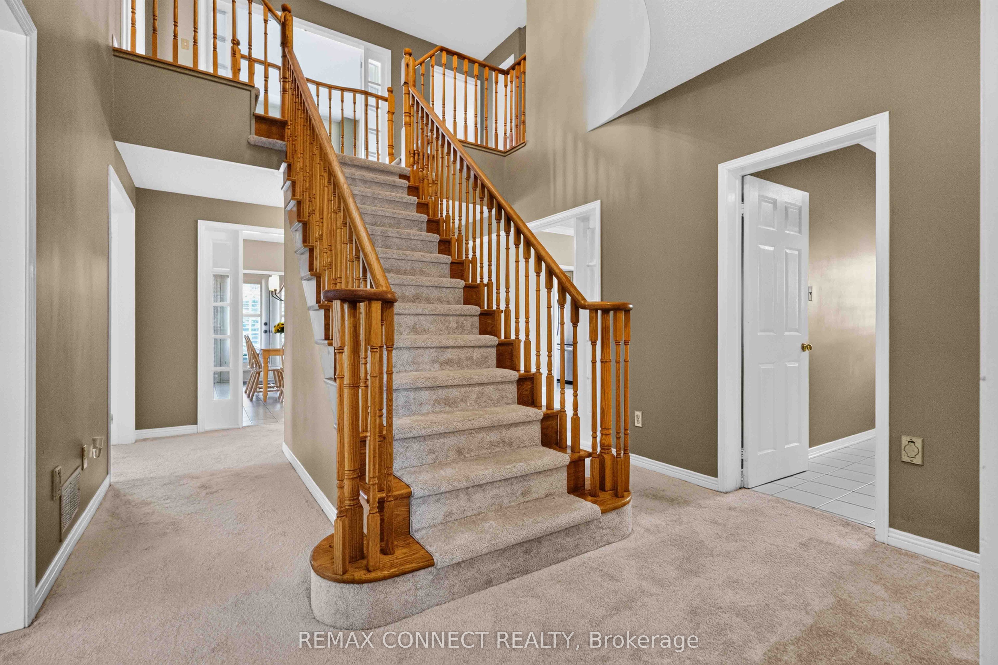 2 Nettles Court, Whitby, ON L1P 1L5 photo 5