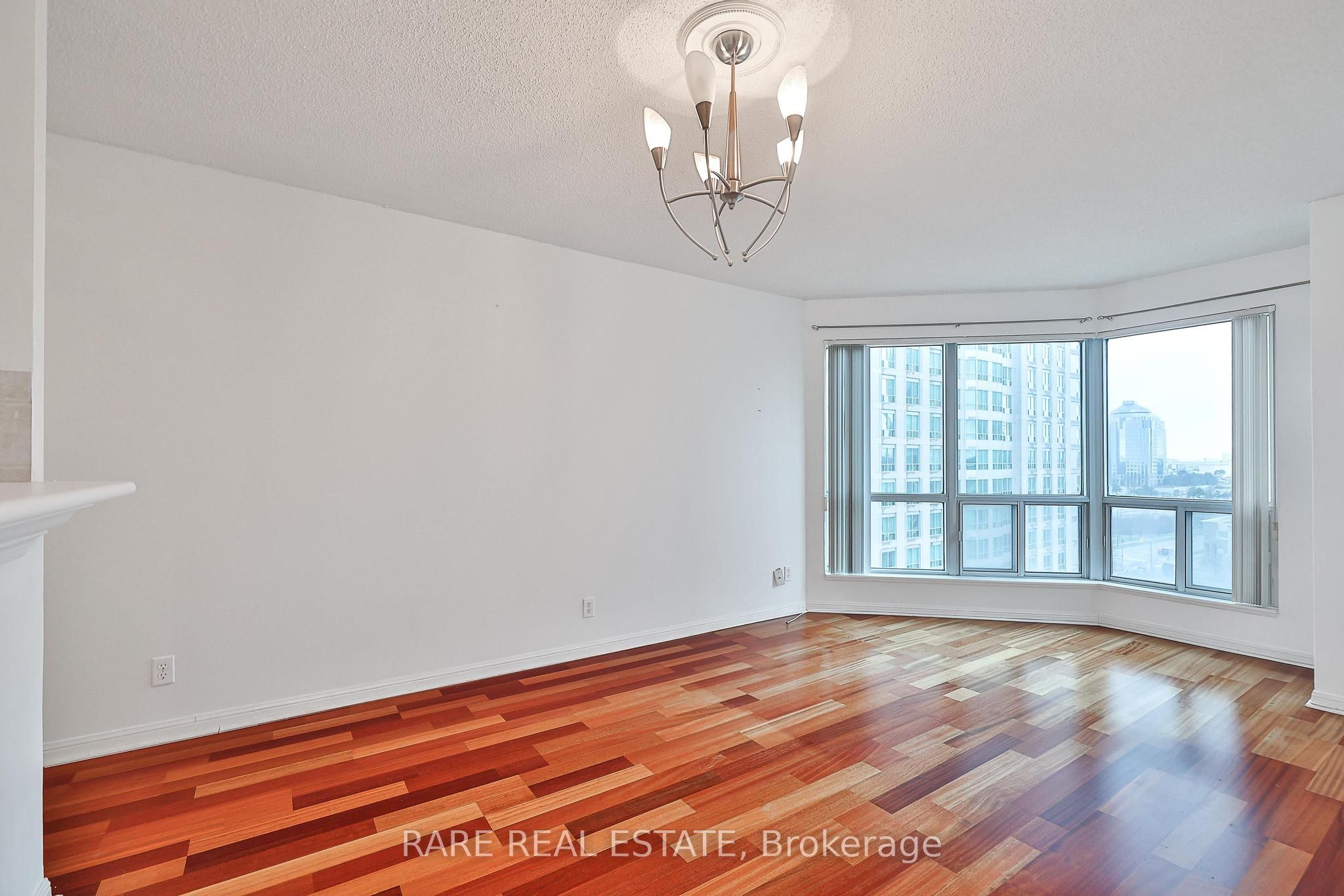 11 Lee Centre Drive 1016, Toronto, ON M1H 3J5 photo 2