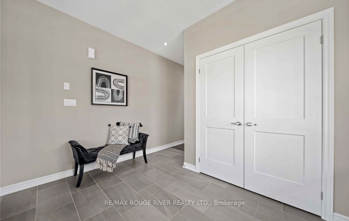 27 Crombie Street, Clarington, ON L1C 4A1 photo 4
