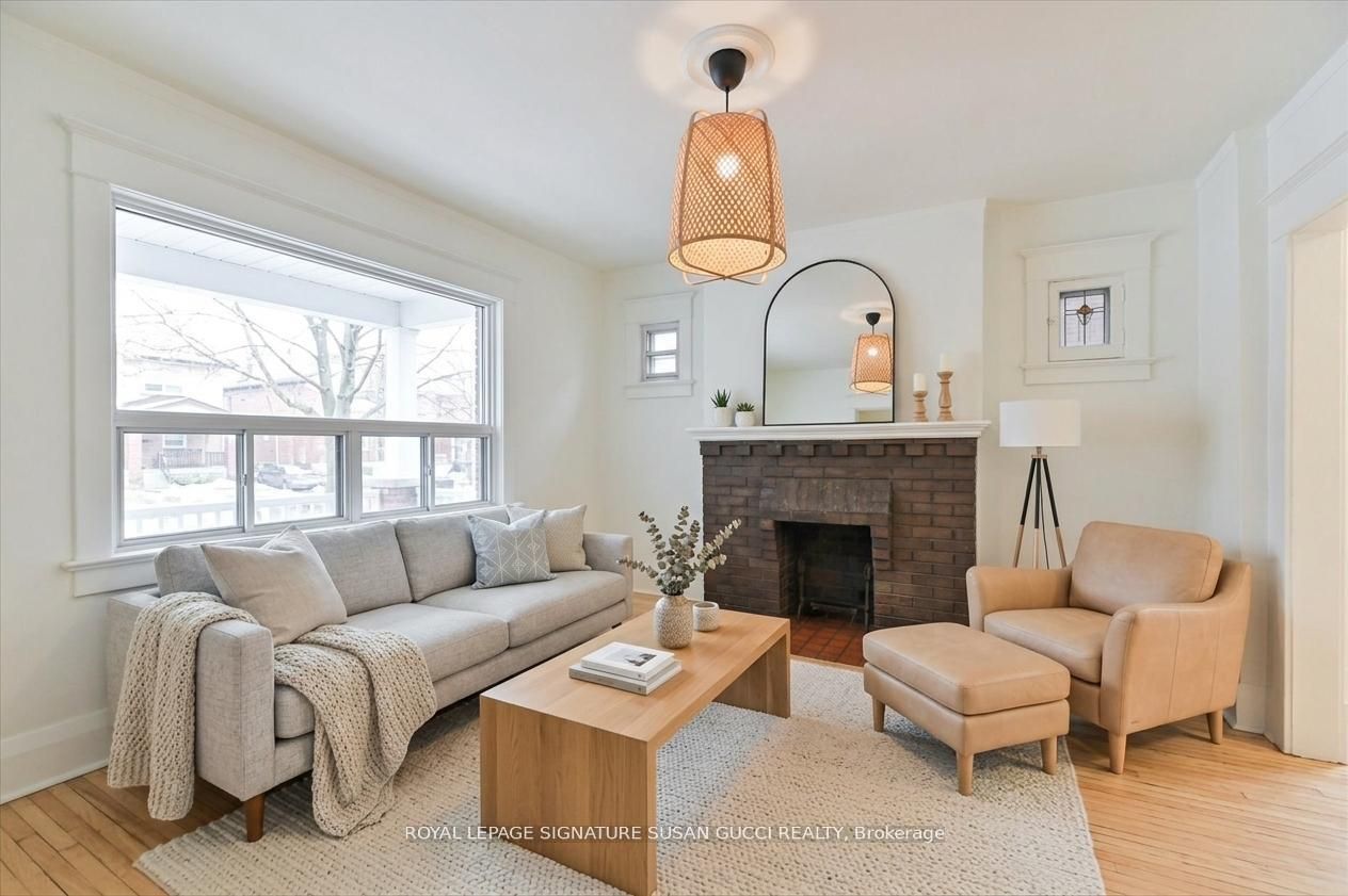 669 Greenwood Avenue, Toronto, ON M4J 4B3 photo 5