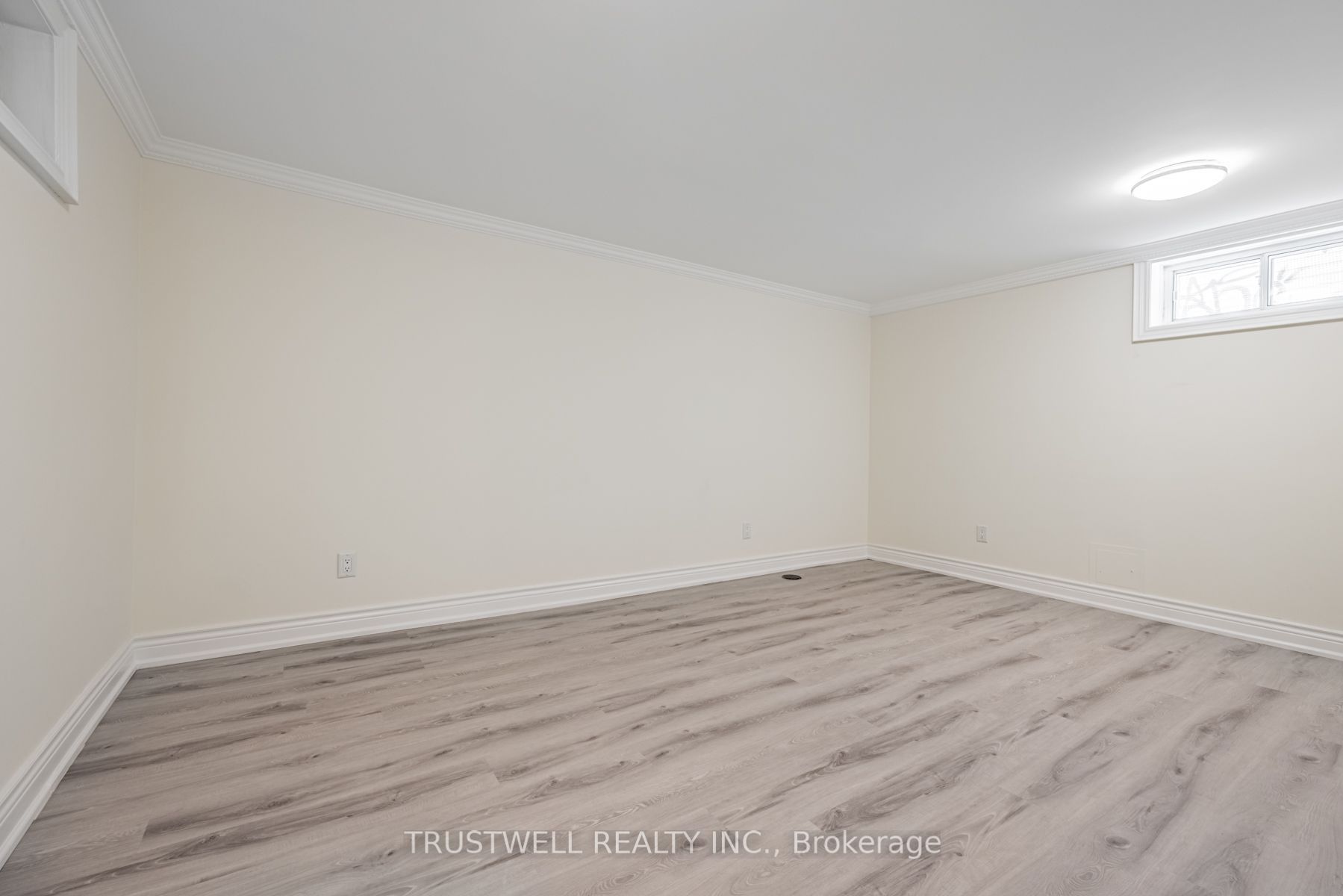 90 Galt Avenue C, Toronto, ON M4M 2Z3 photo 5