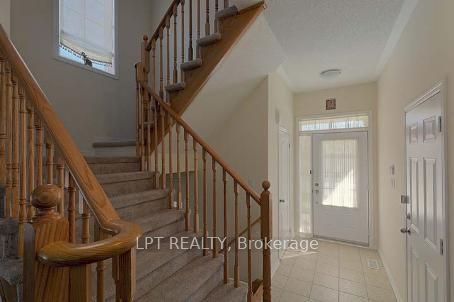 1500 Scenic Lane Drive, Pickering, ON L1X 0B4 photo 2