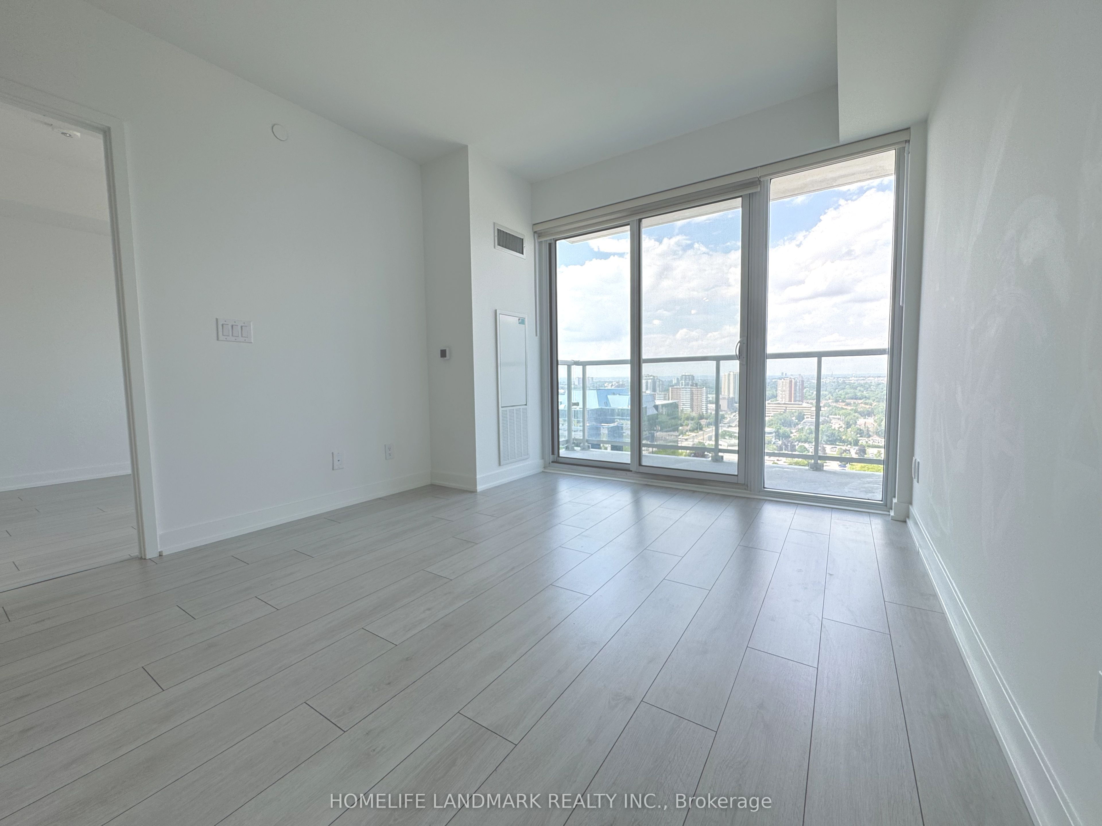 2033 Kennedy Road 2505, Toronto, ON M1T 0B9 photo 4